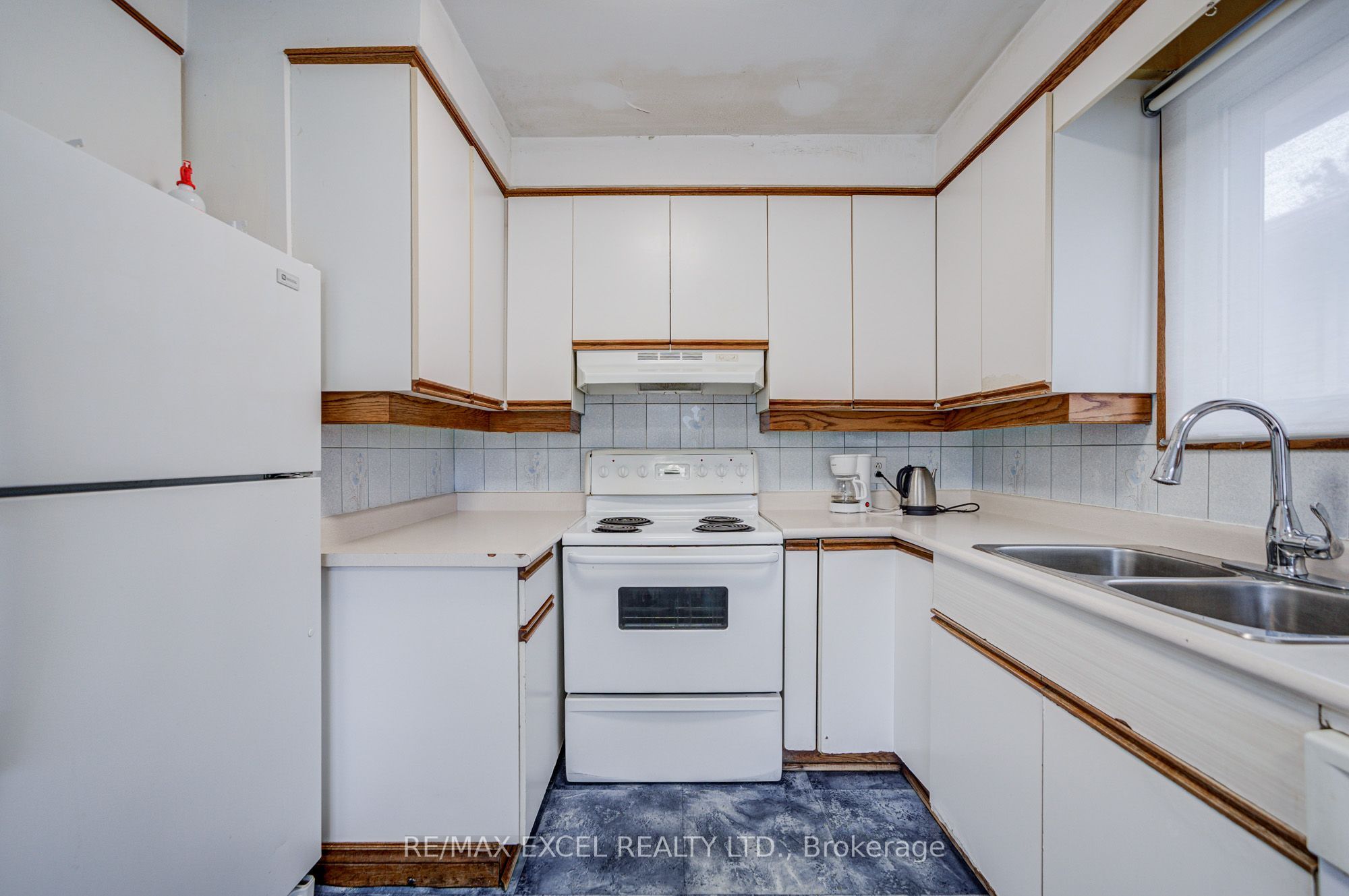 155 Edmonton Drive Property Photo 16