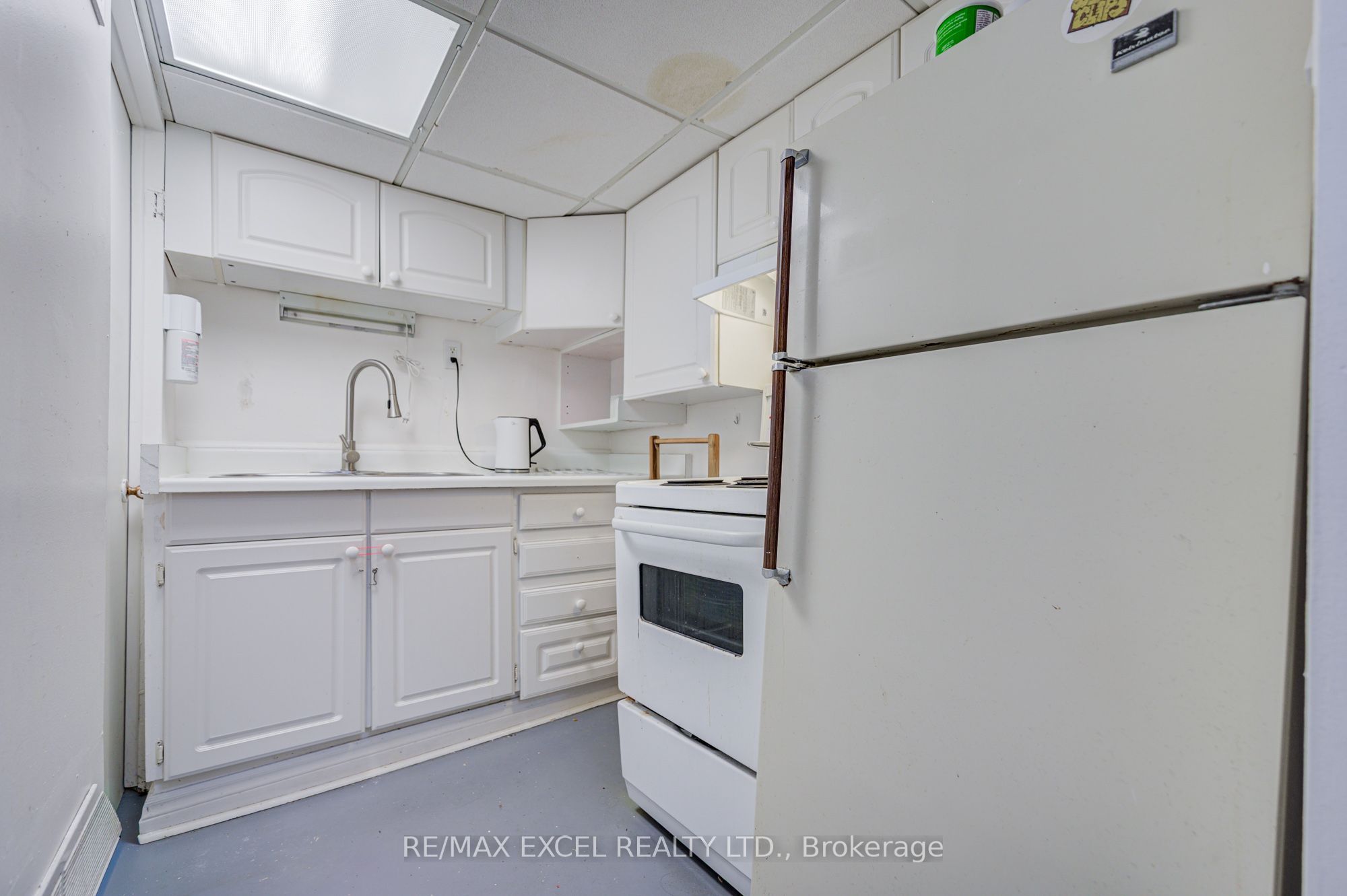155 Edmonton Drive Property Photo 35