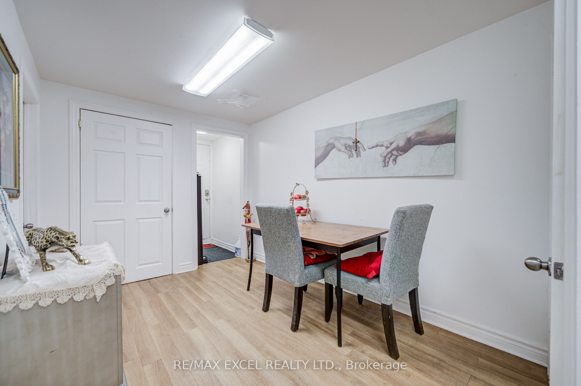 155 Edmonton Drive Property Photo 39