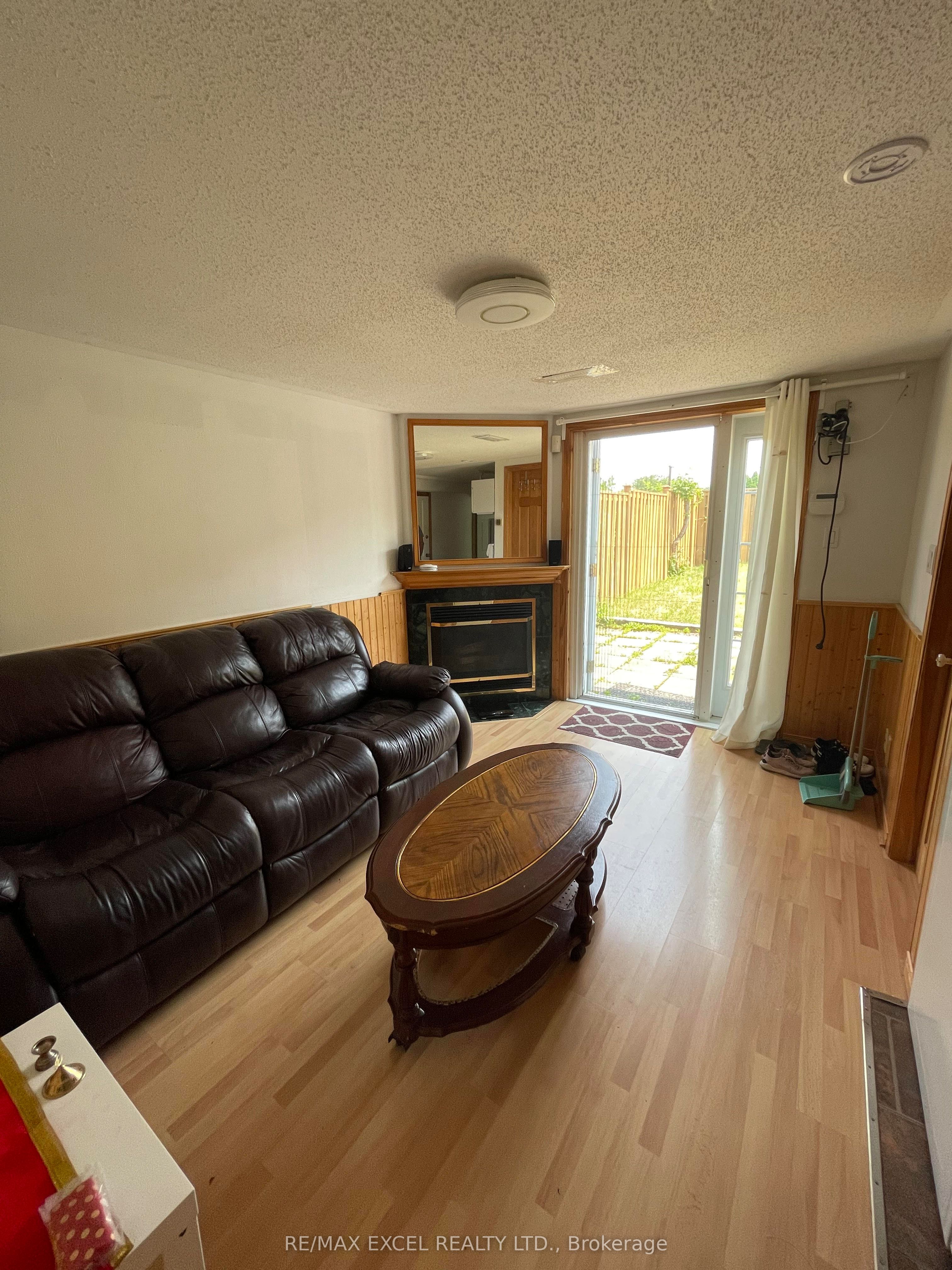 155 Edmonton Drive Property Photo 42