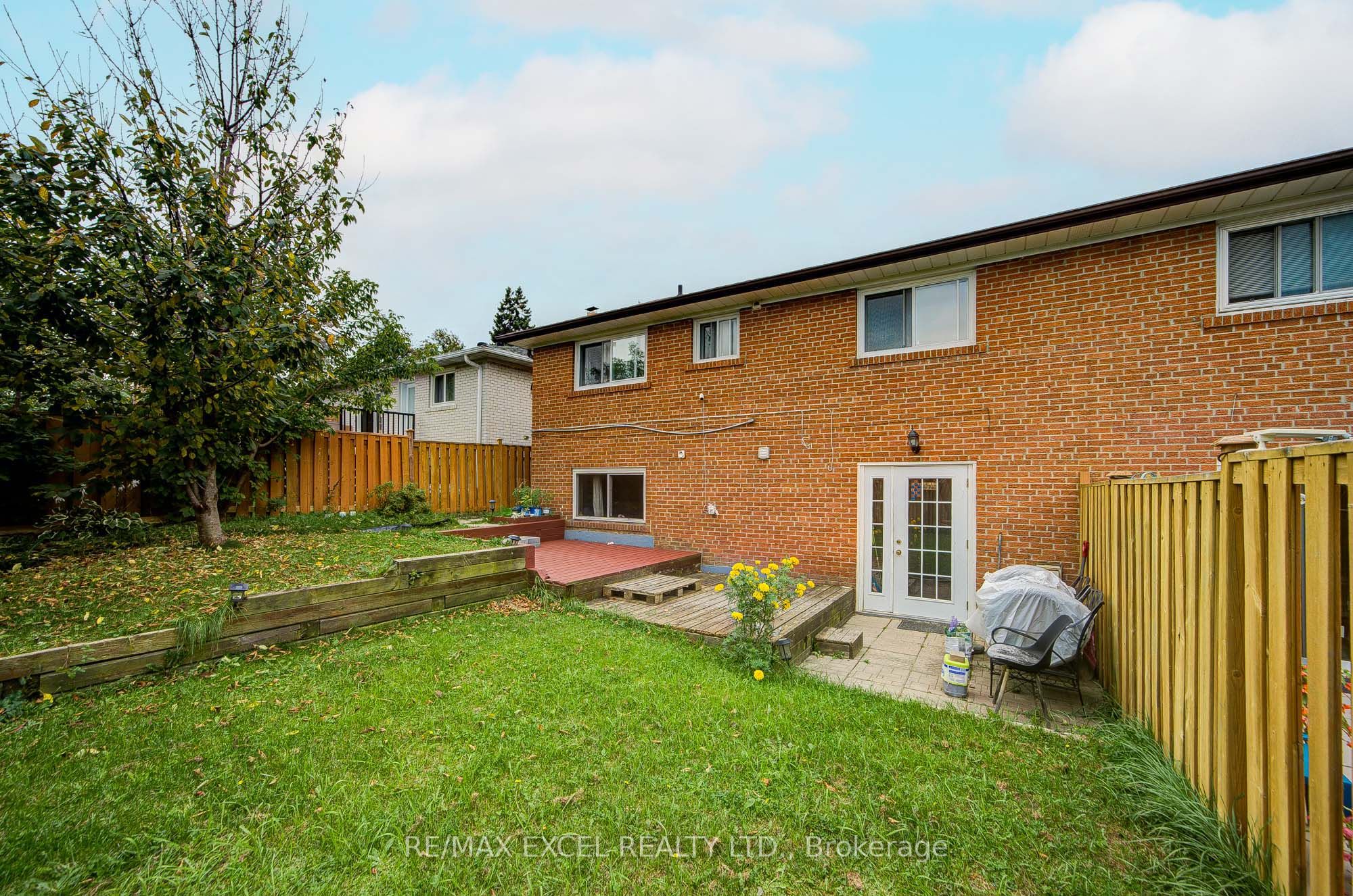 155 Edmonton Drive Property Photo 48