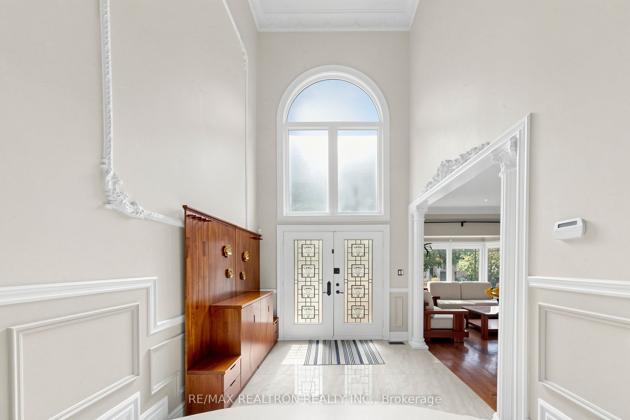 176 Elmwood Avenue Property Photo 4
