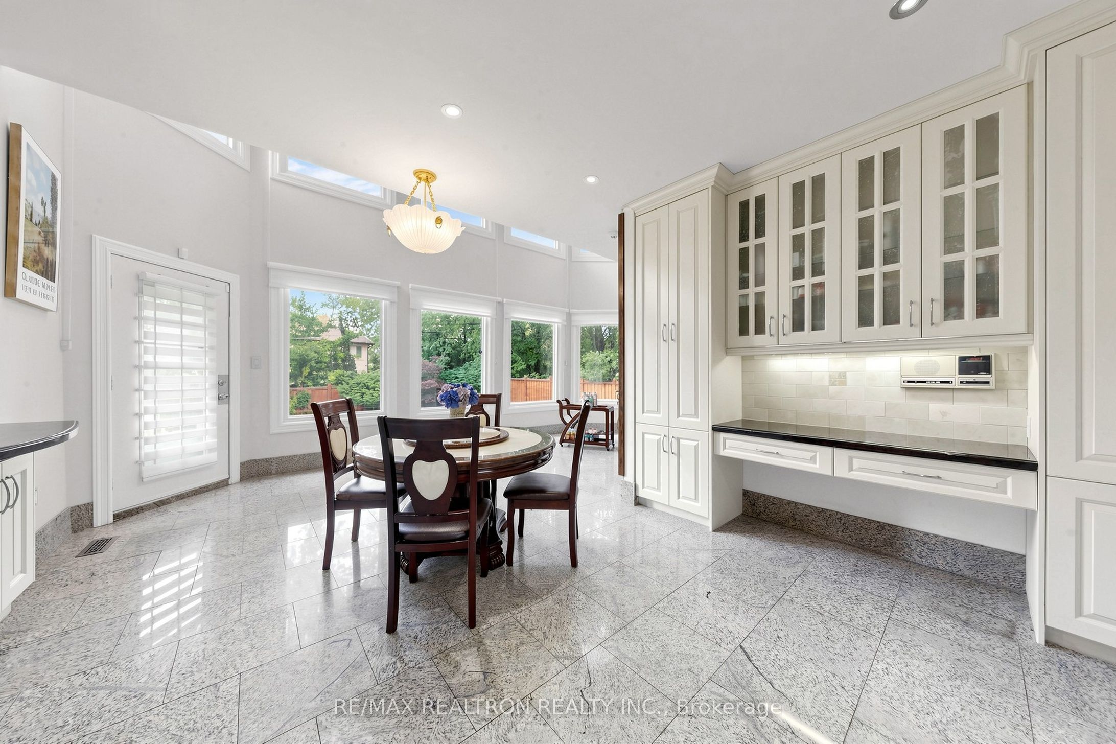 176 Elmwood Avenue Property Photo 18