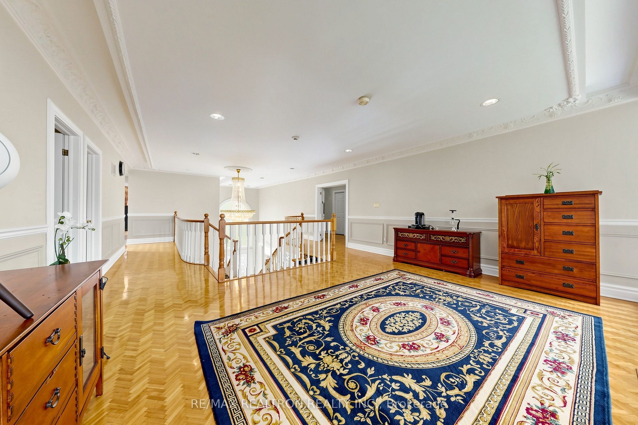 176 Elmwood Avenue Property Photo 25
