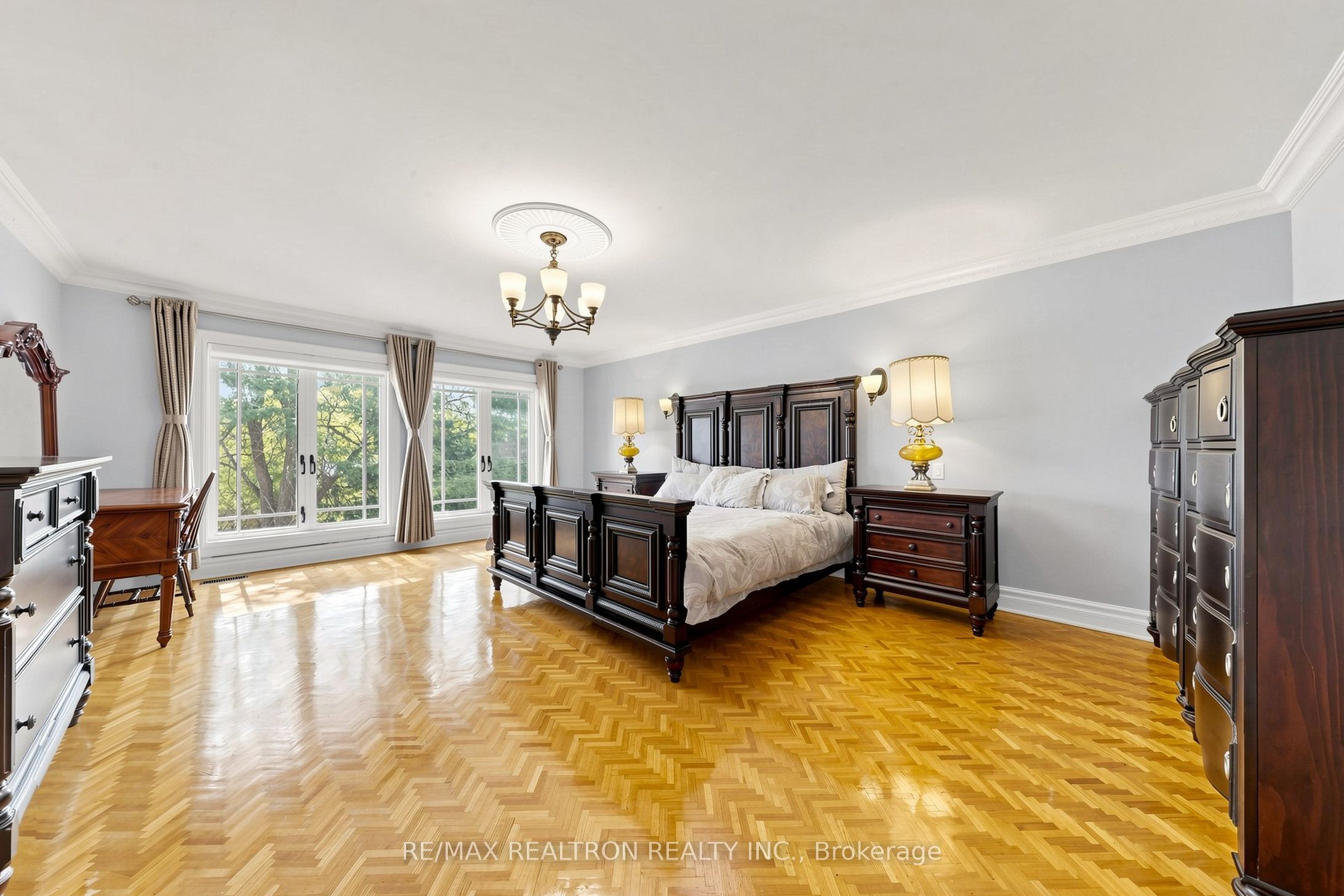 176 Elmwood Avenue Property Photo 27