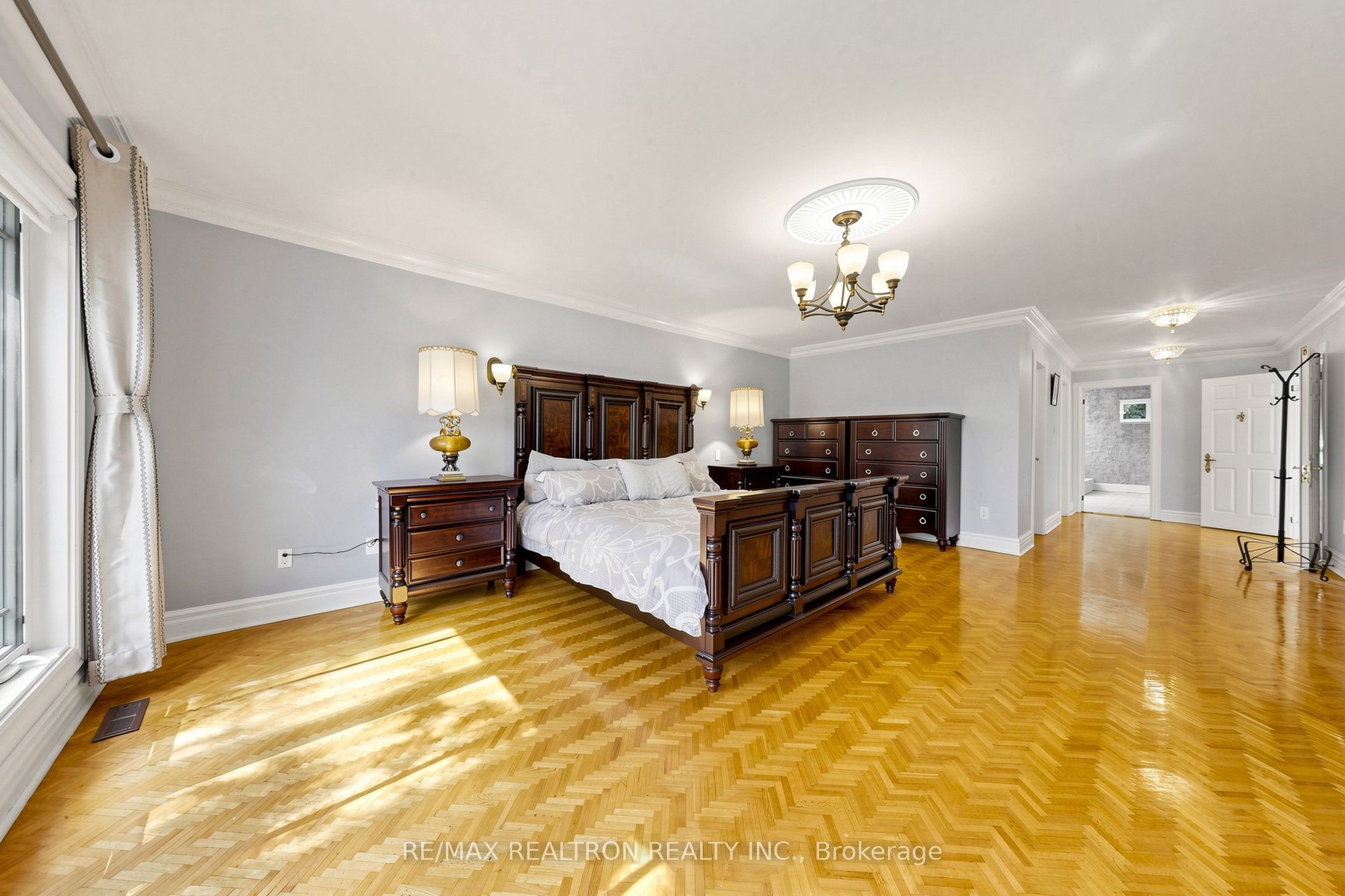 176 Elmwood Avenue Property Photo 28