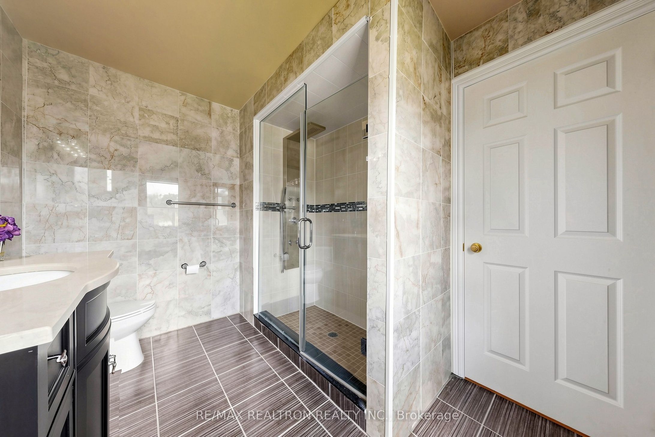 176 Elmwood Avenue Property Photo 37