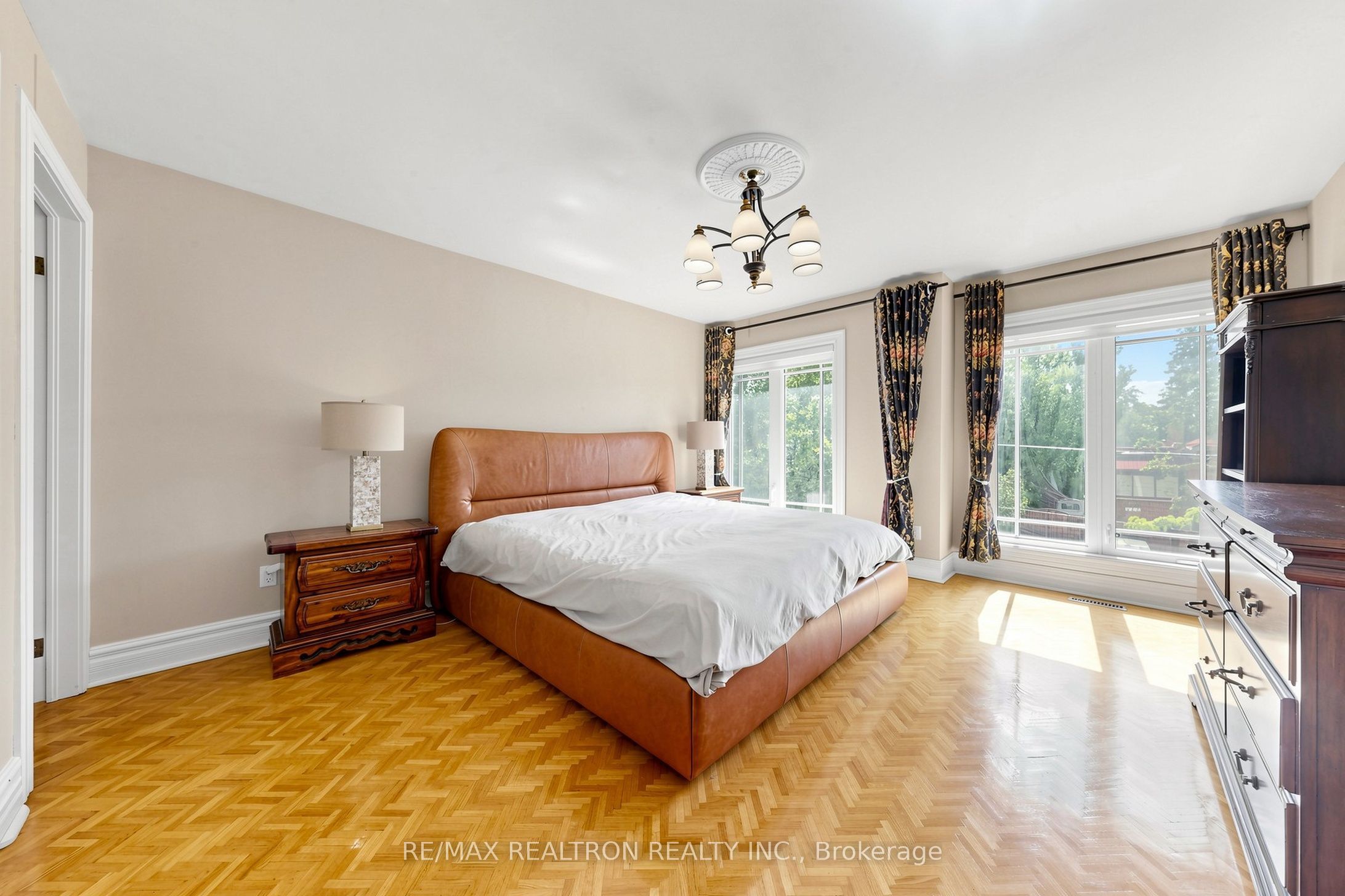 176 Elmwood Avenue Property Photo 38