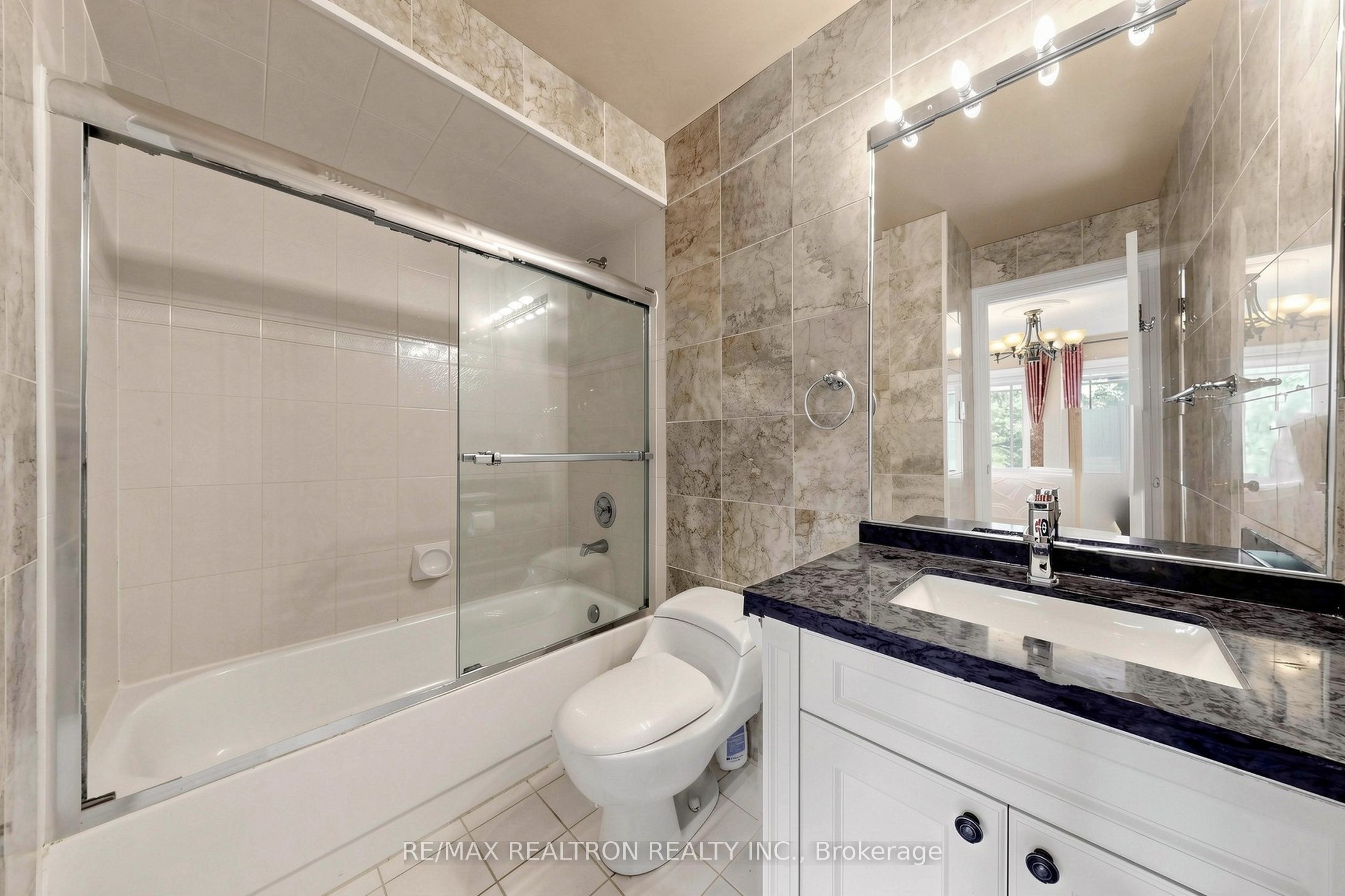 176 Elmwood Avenue Property Photo 42