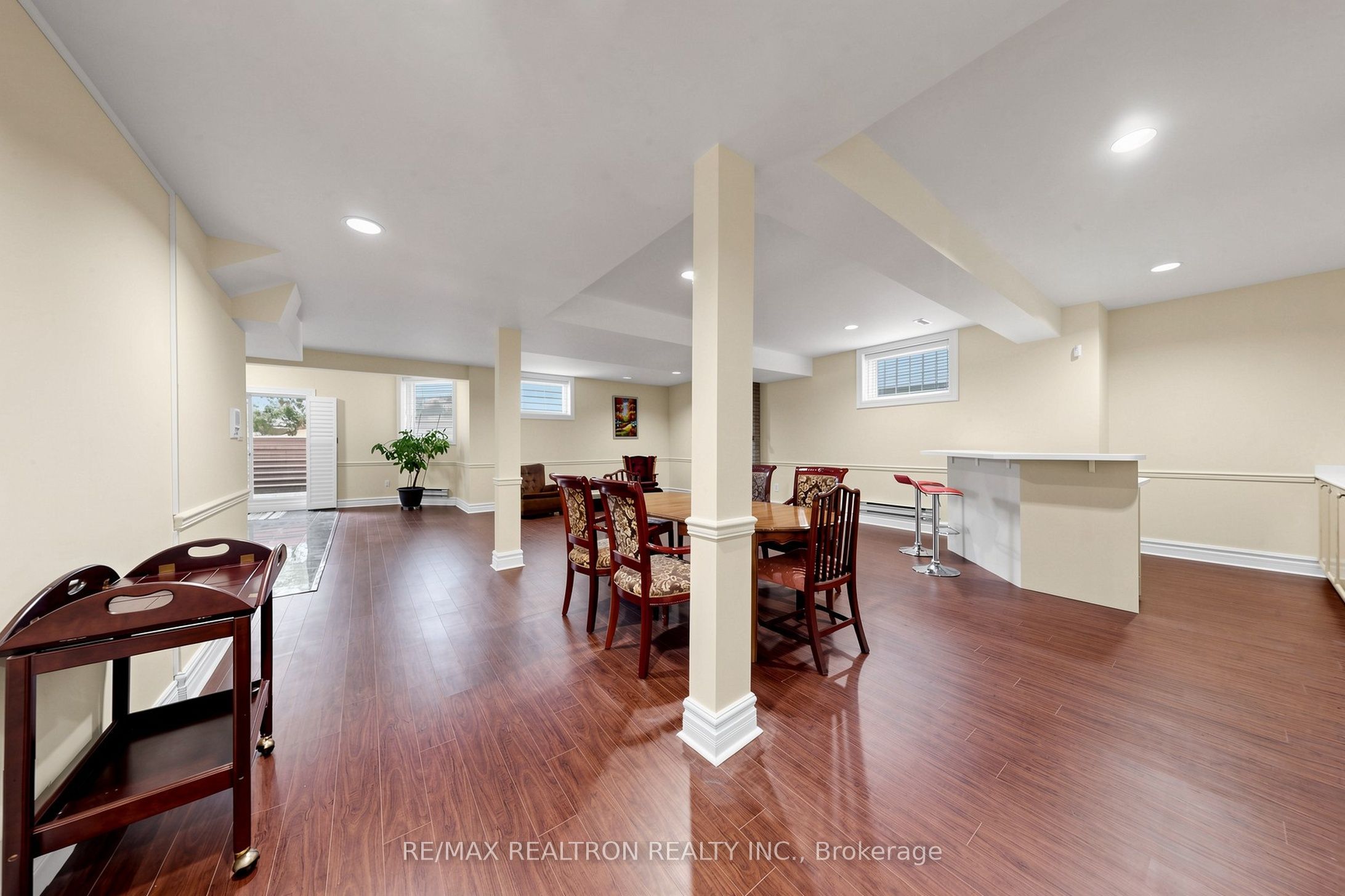 176 Elmwood Avenue Property Photo 45