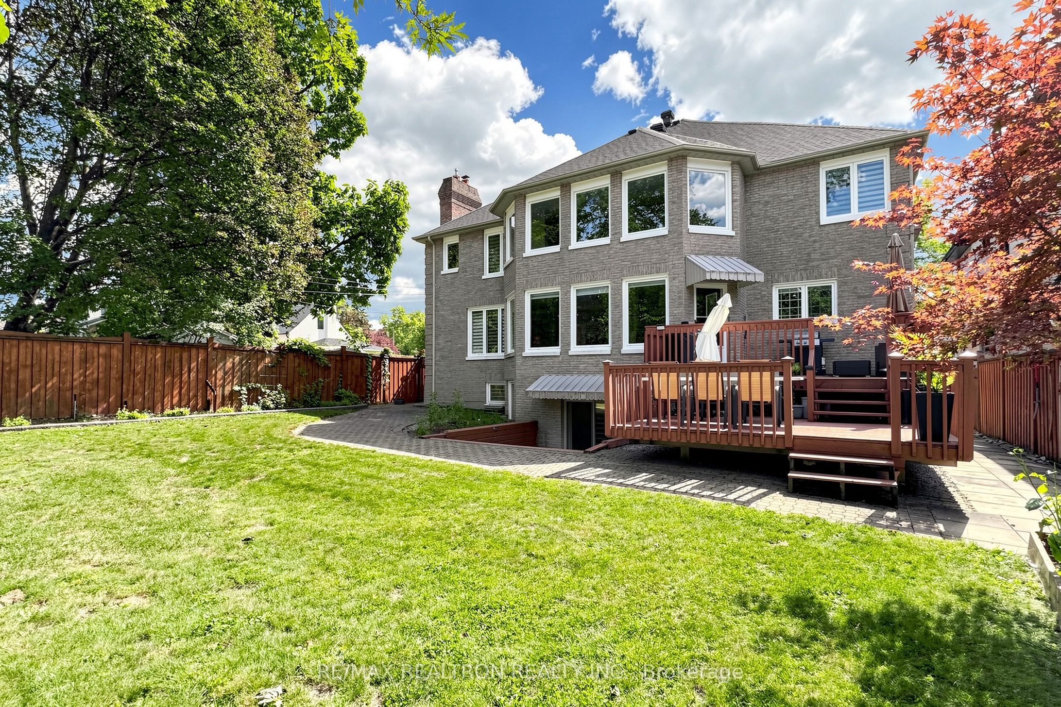 176 Elmwood Avenue Property Photo 49