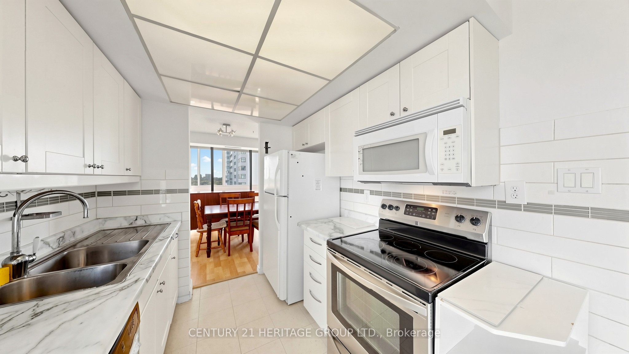 80 Antibes Drive 1503 Property Photo 16