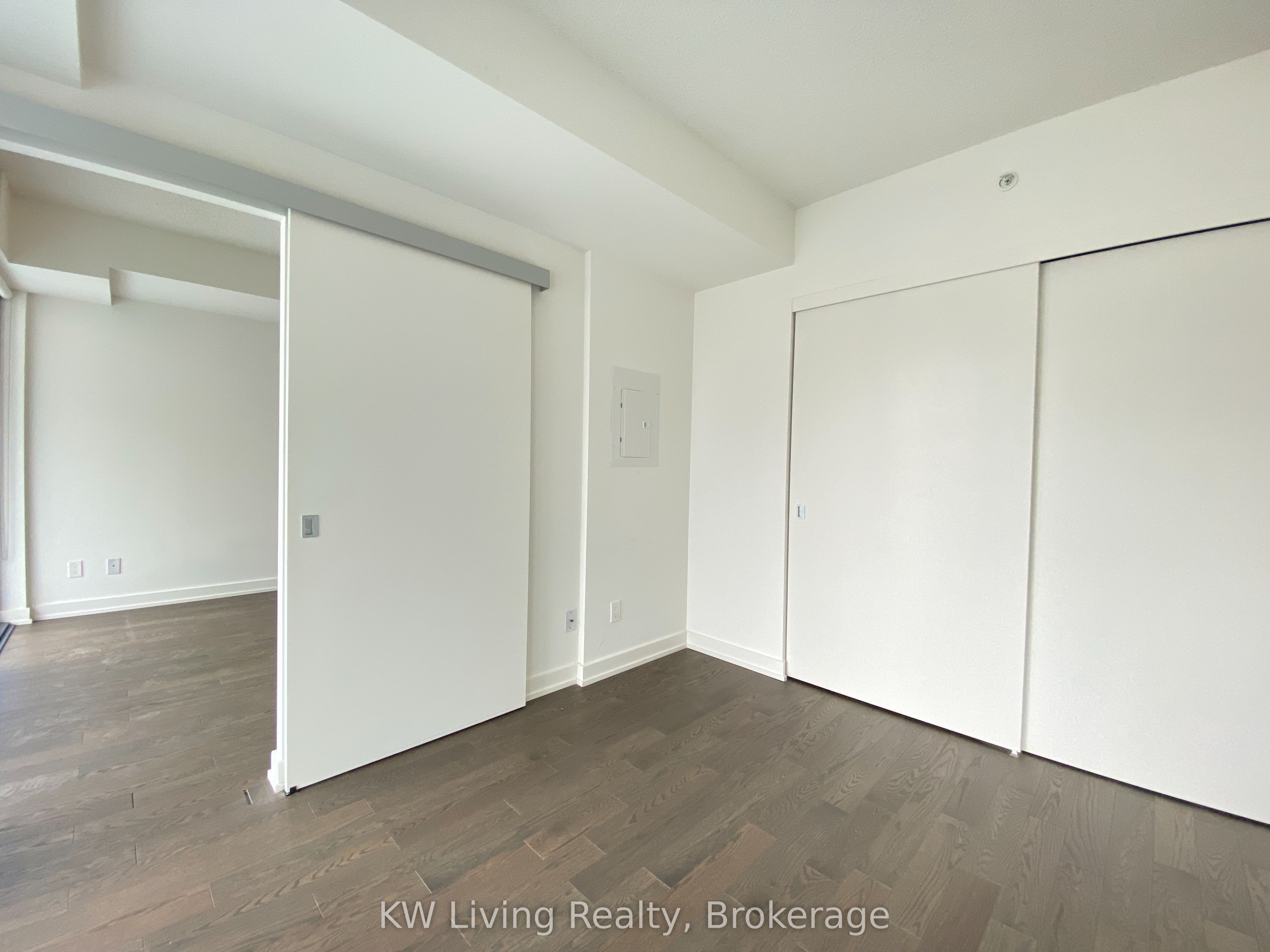 25 Richmond Street E 716 Property Photo 18