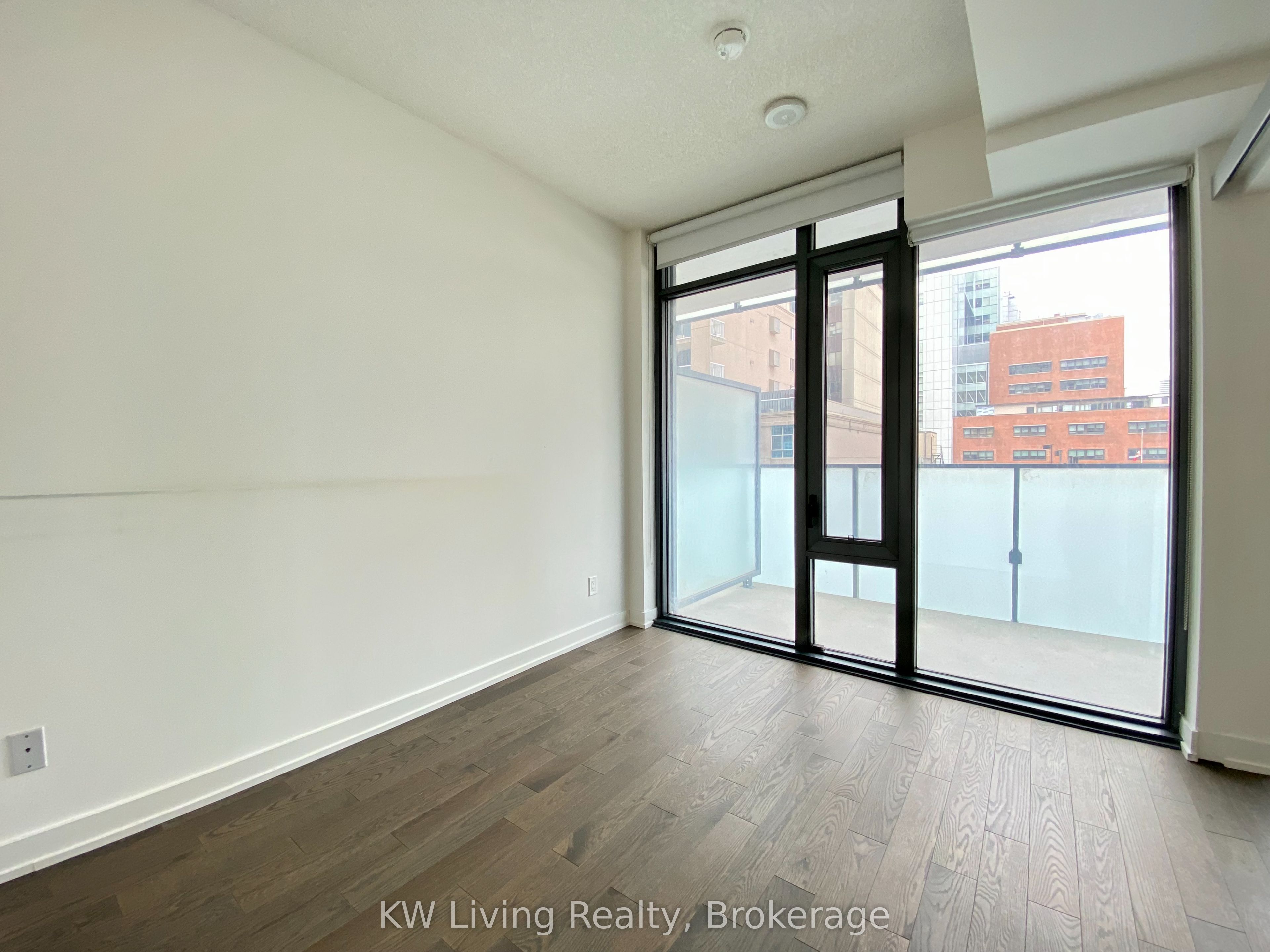 25 Richmond Street E 716 Property Photo 20