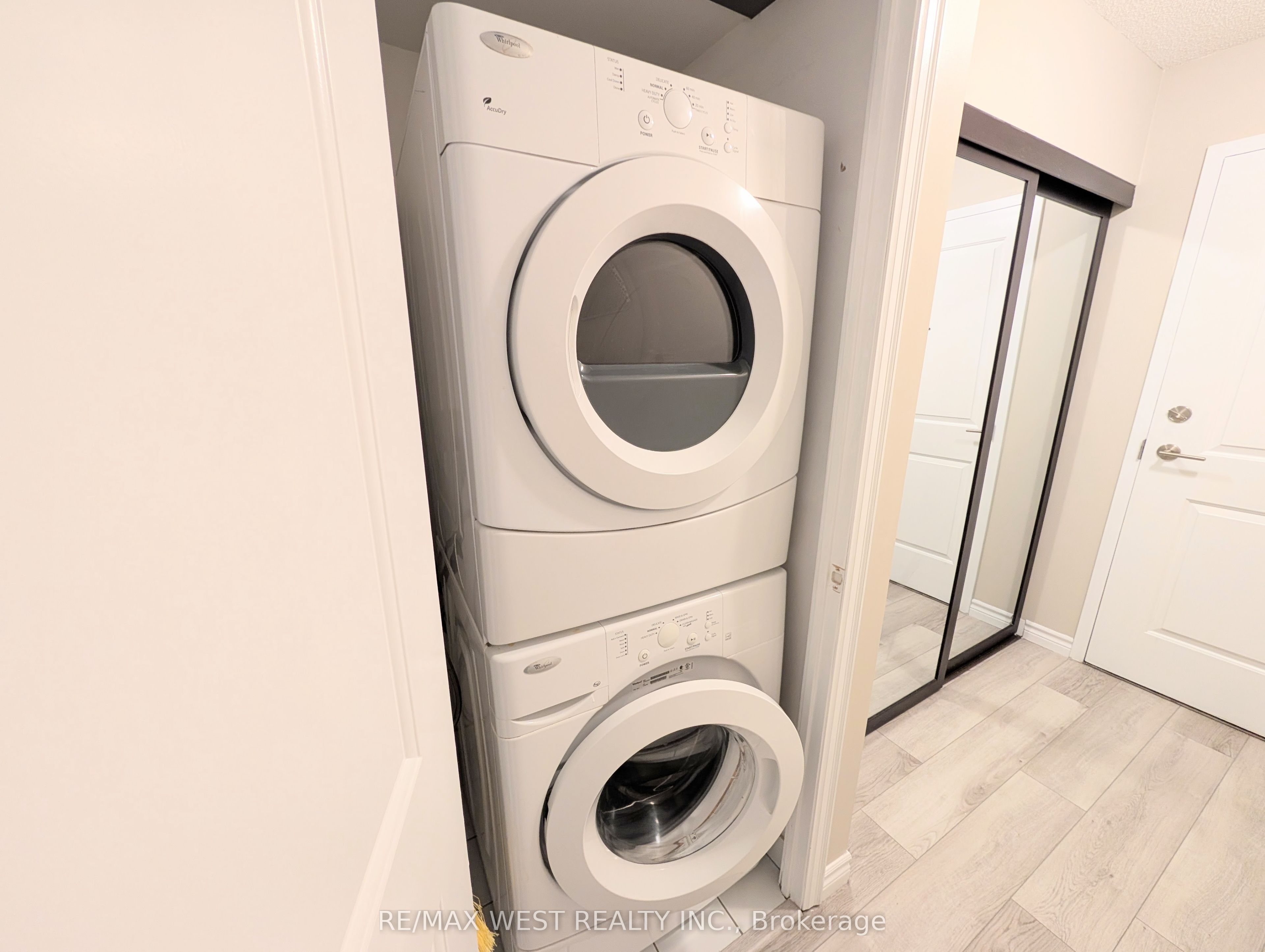 38 Grand Magazine Street 342 Property Photo 23