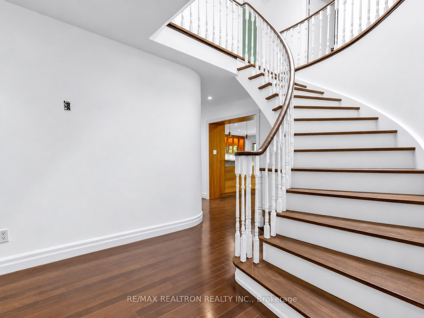 42 Apollo Drive