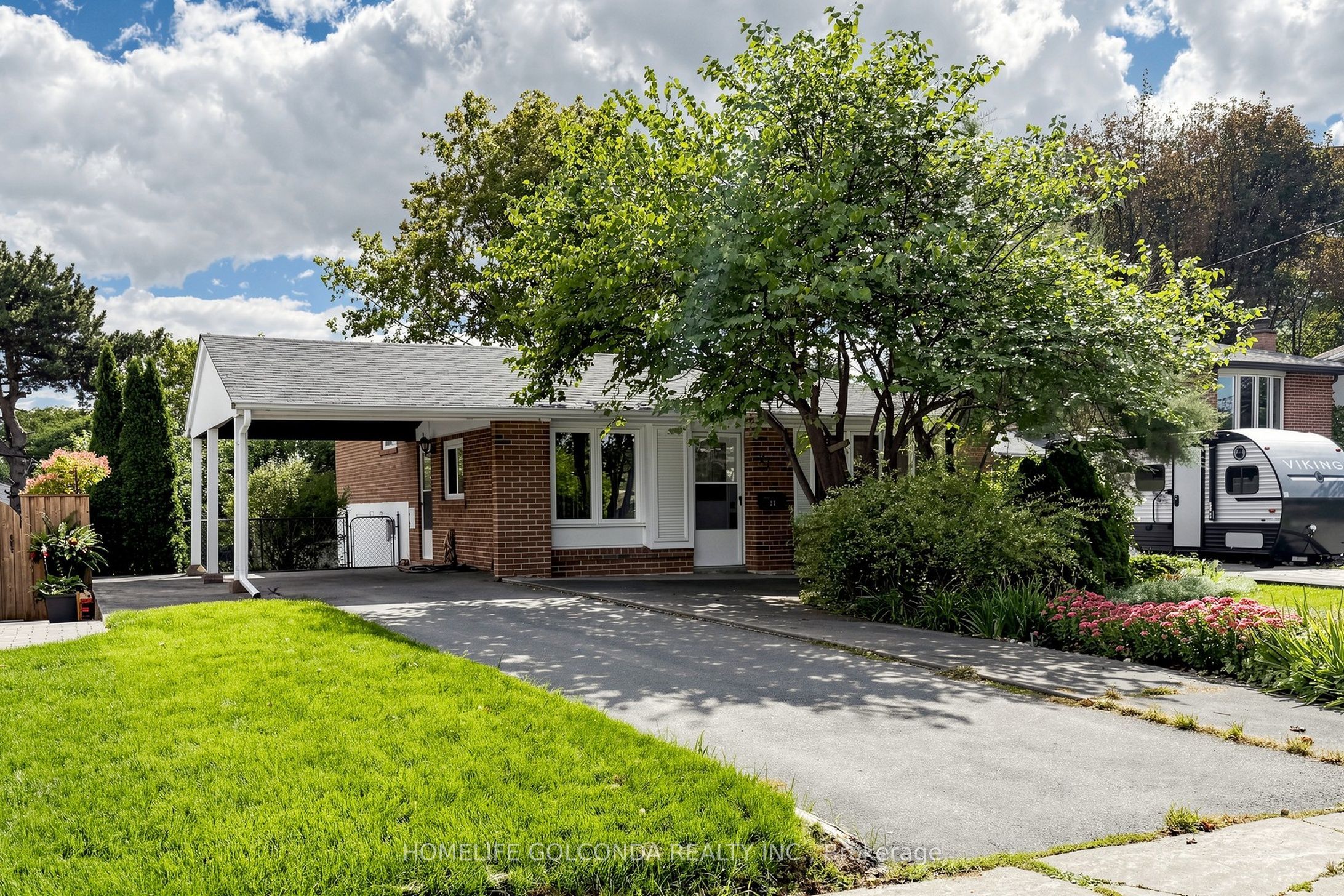21 Grove Park Crescent