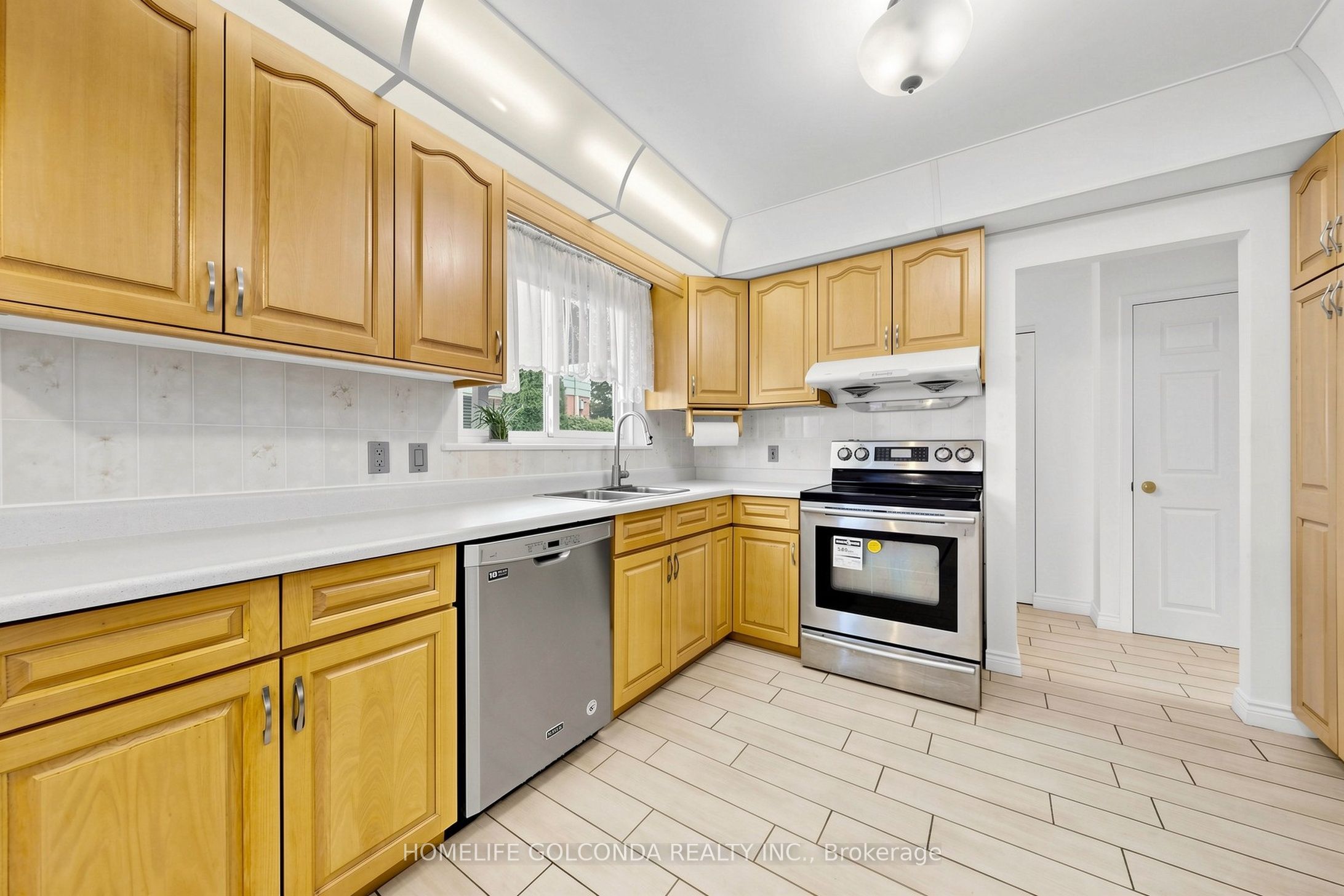 21 Grove Park Crescent Property Photo 11