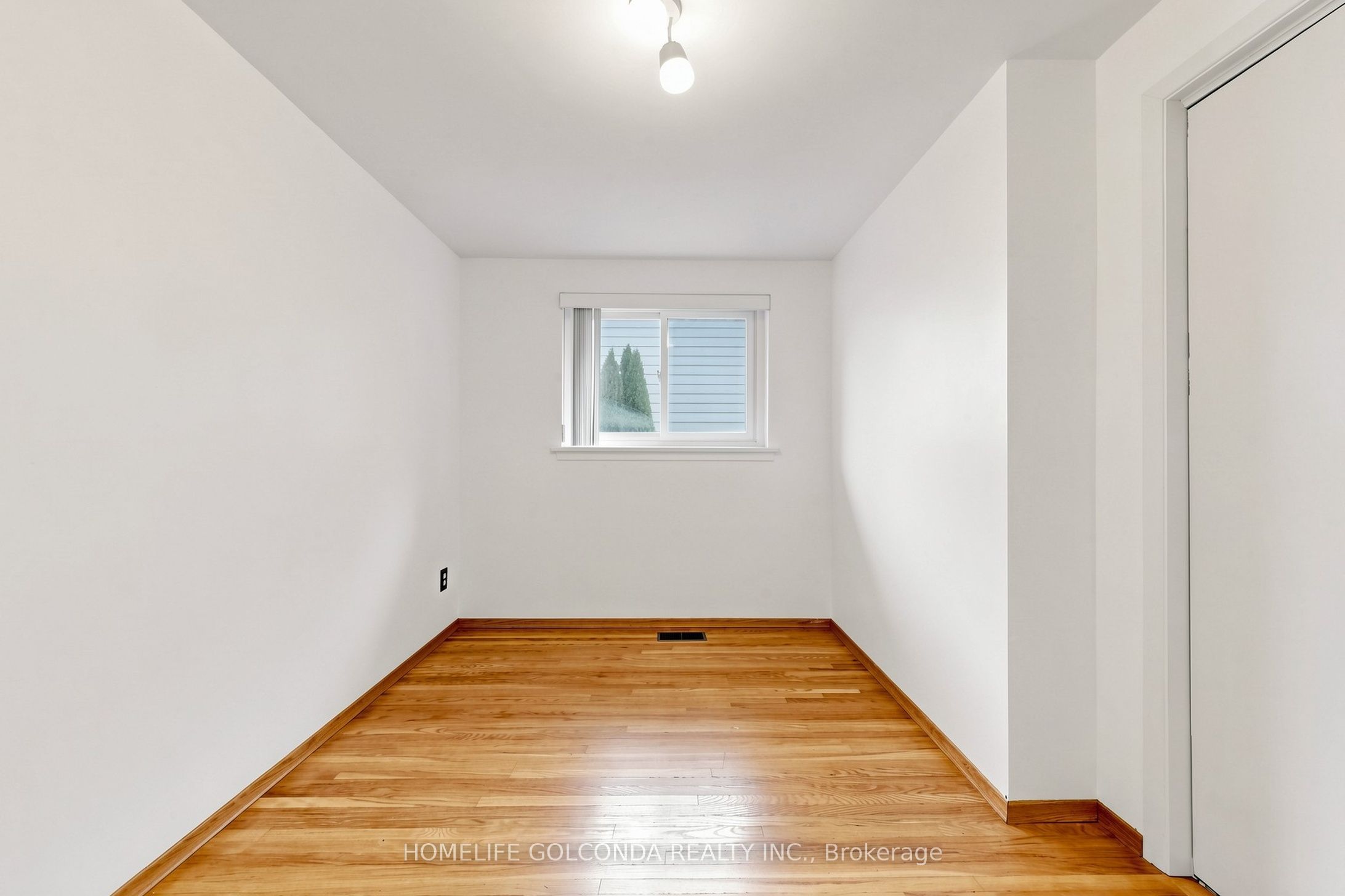 21 Grove Park Crescent Property Photo 19