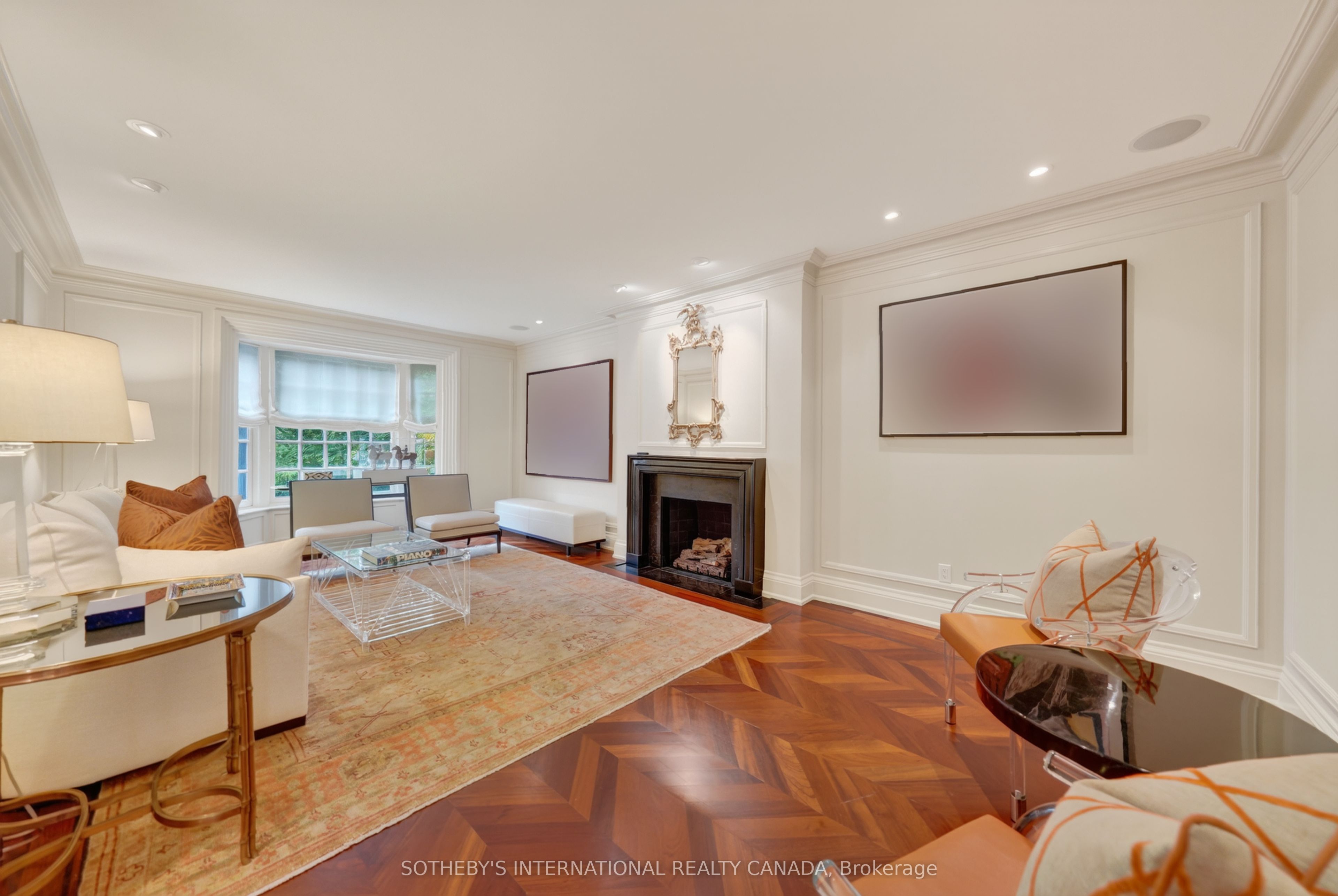 15 Alexandra Wood Property Photo 11