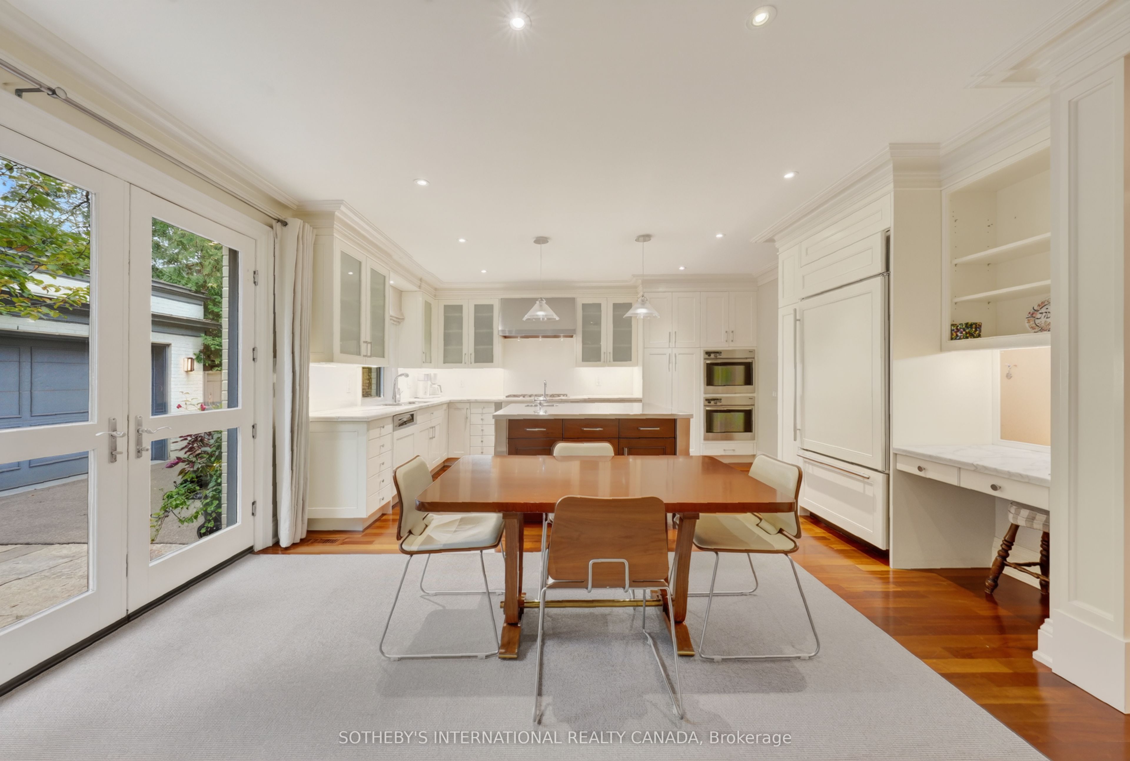 15 Alexandra Wood Property Photo 17