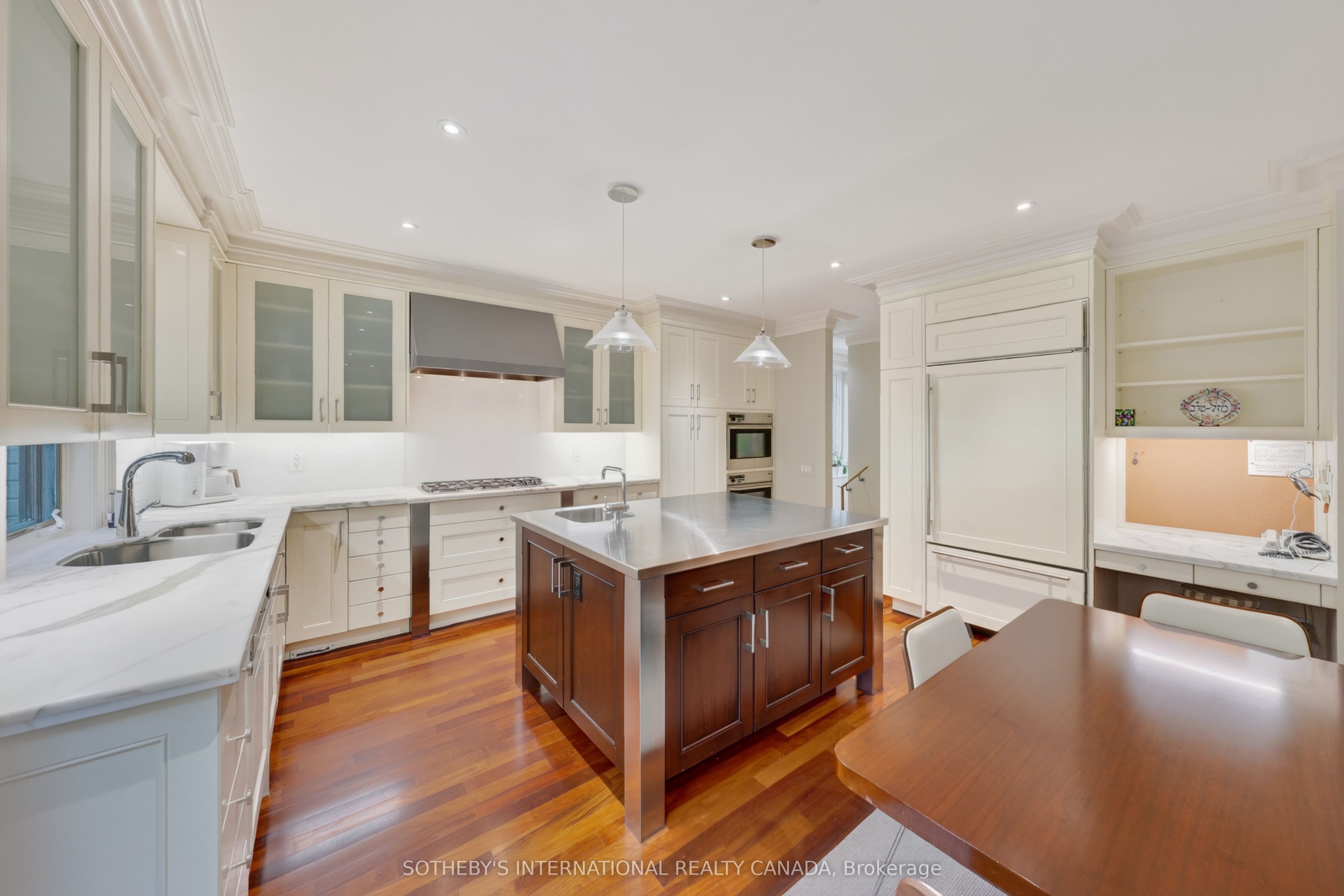 15 Alexandra Wood Property Photo 19