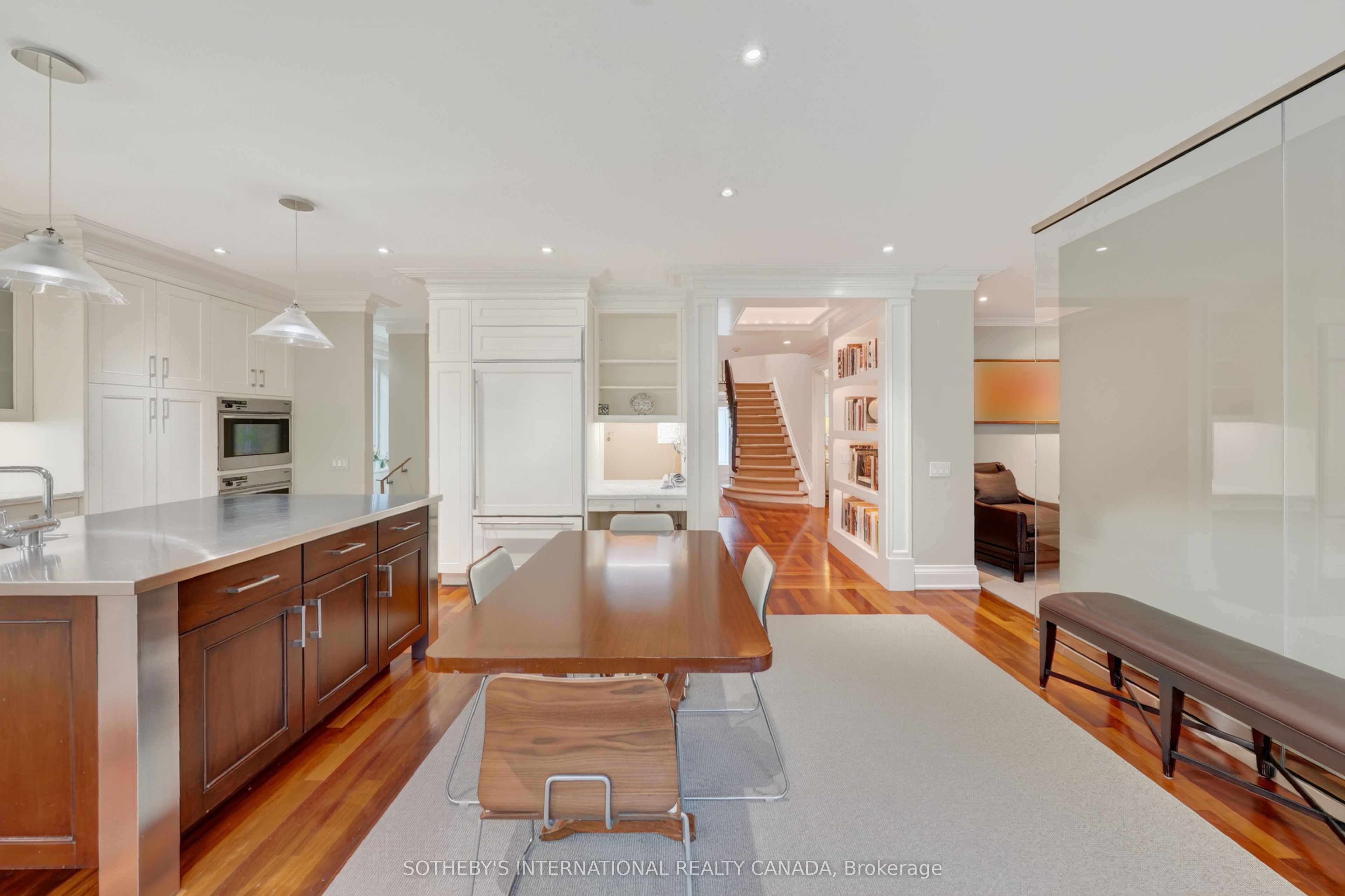 15 Alexandra Wood Property Photo 20