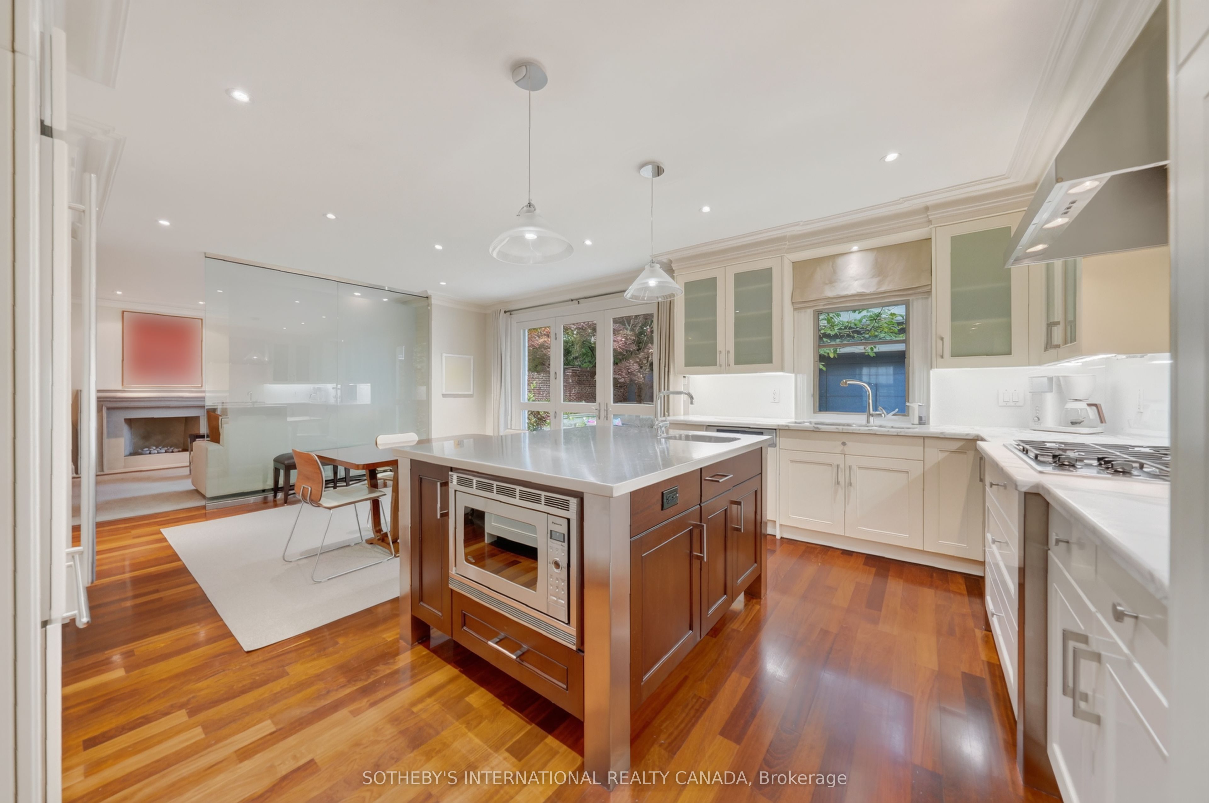 15 Alexandra Wood Property Photo 22