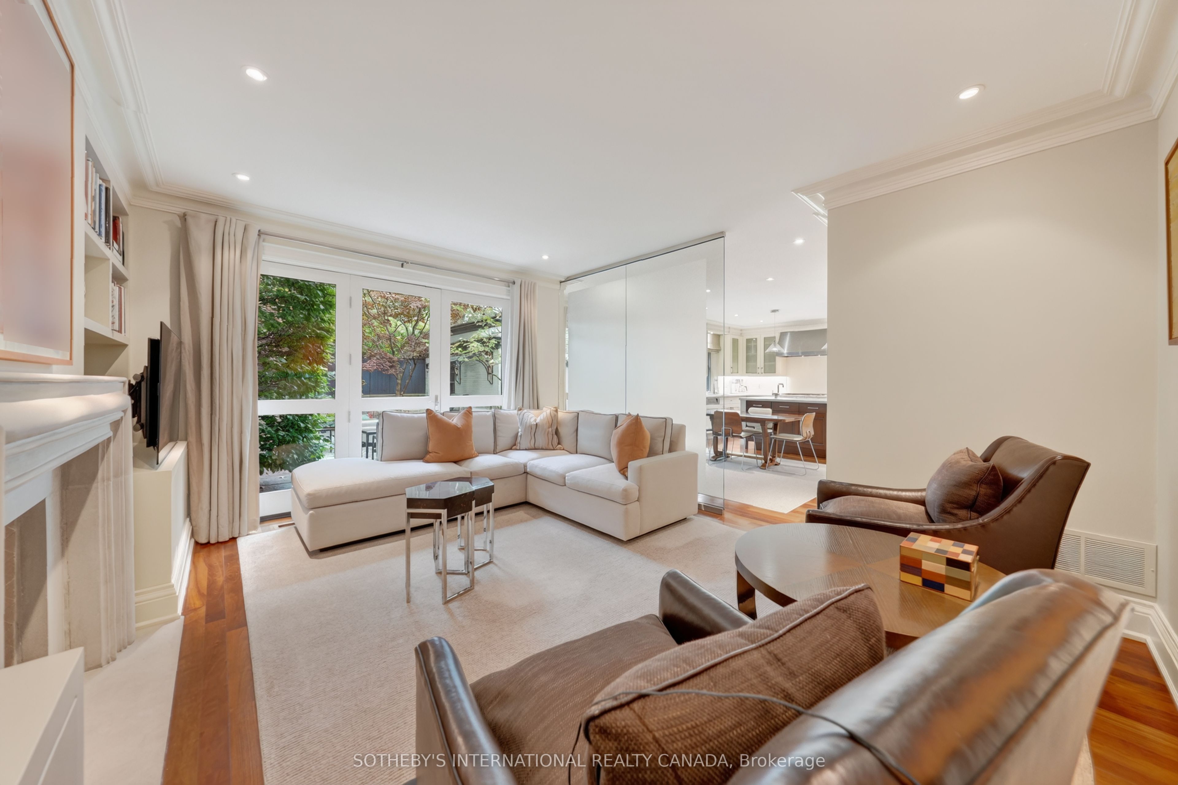15 Alexandra Wood Property Photo 26