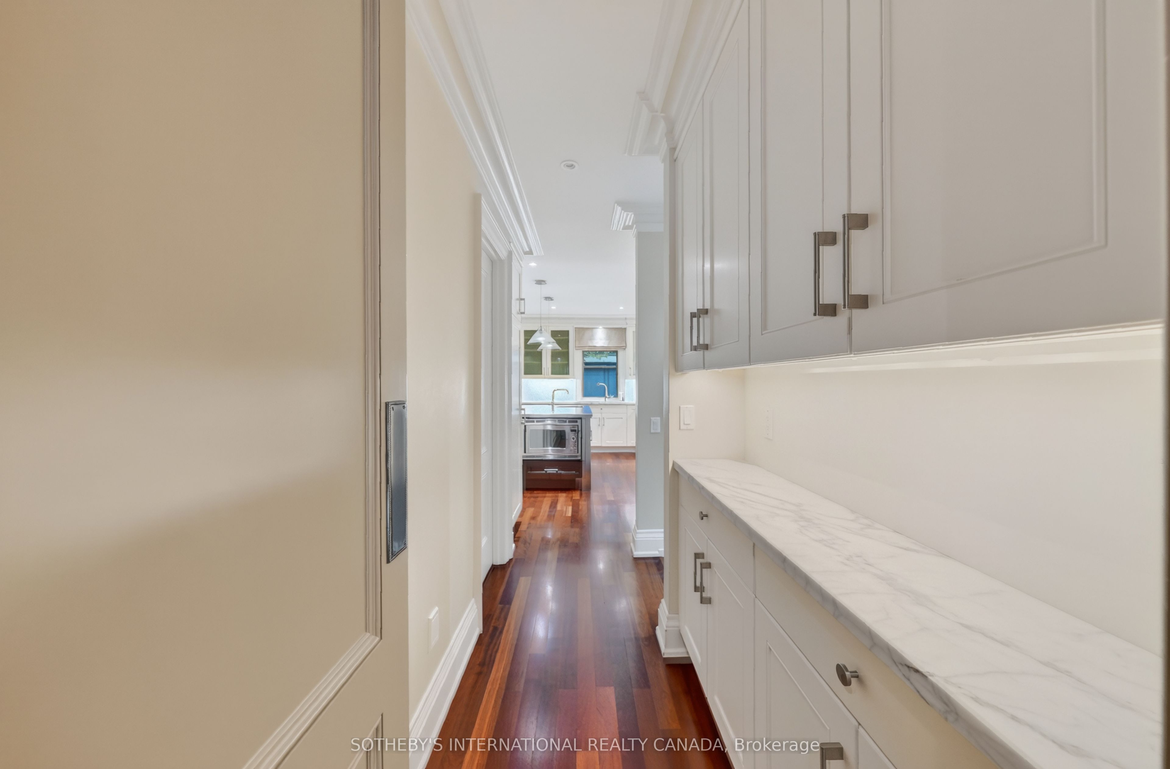 15 Alexandra Wood Property Photo 28