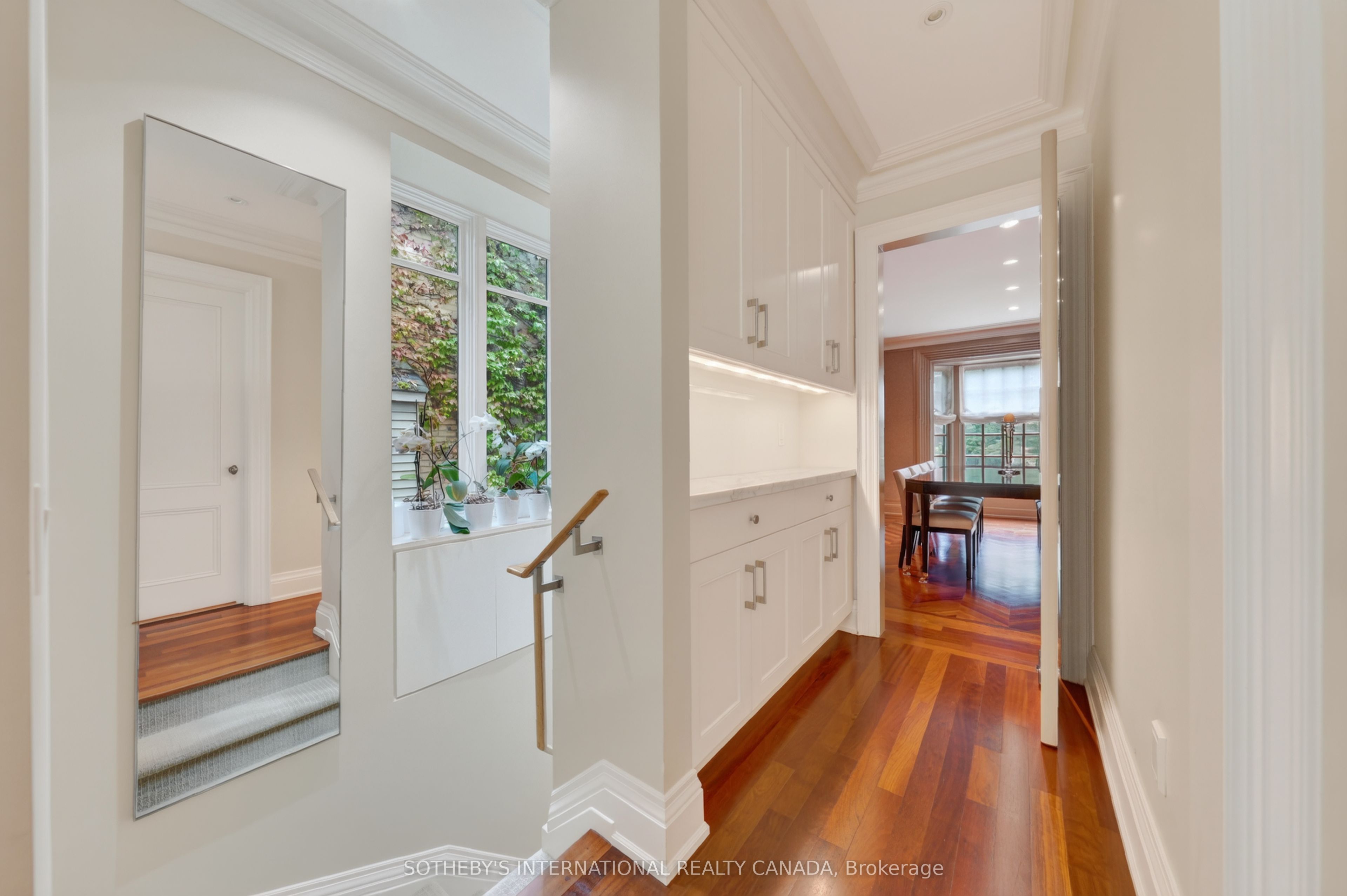 15 Alexandra Wood Property Photo 31