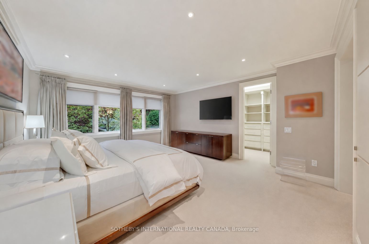 15 Alexandra Wood Property Photo 37