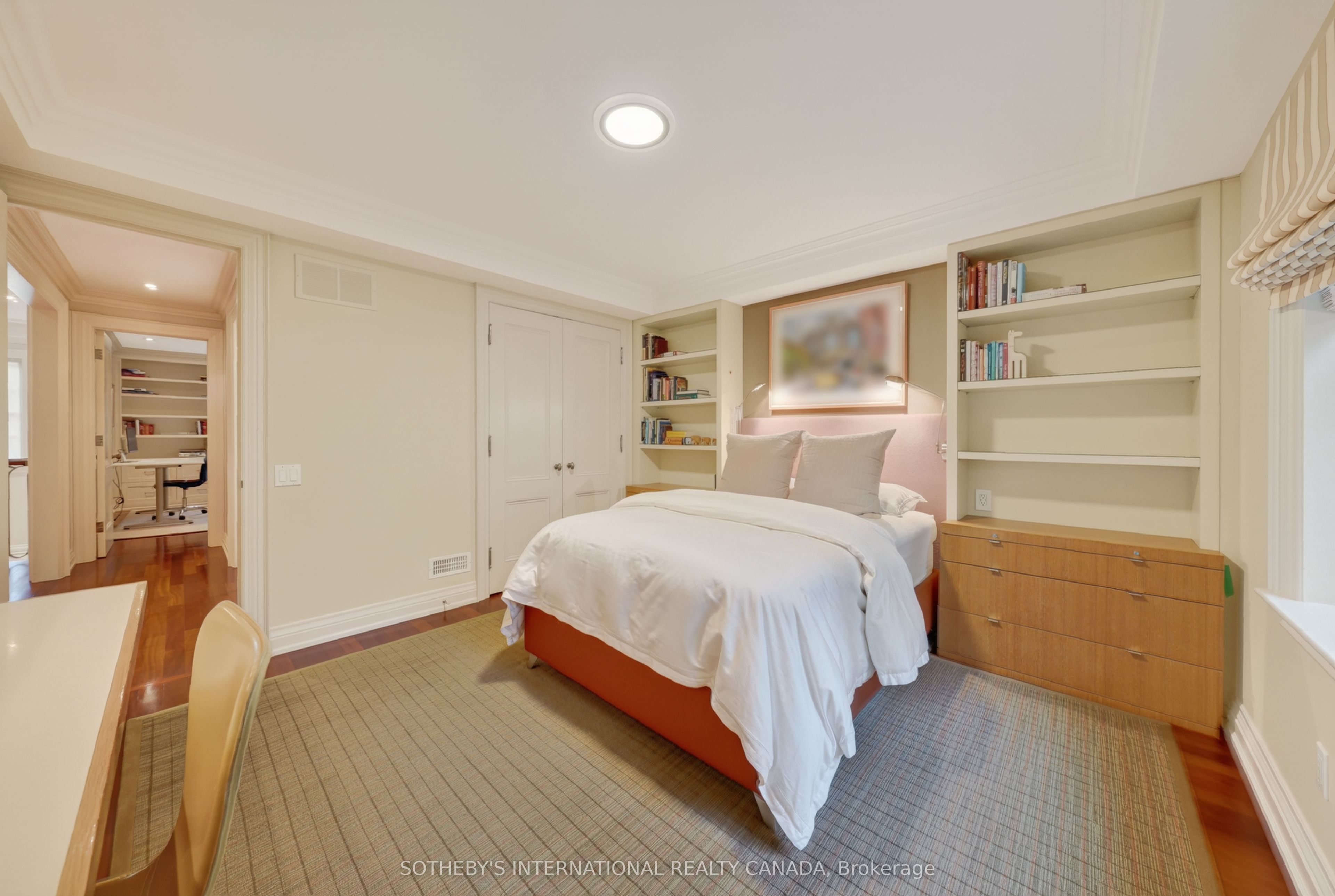 15 Alexandra Wood Property Photo 42