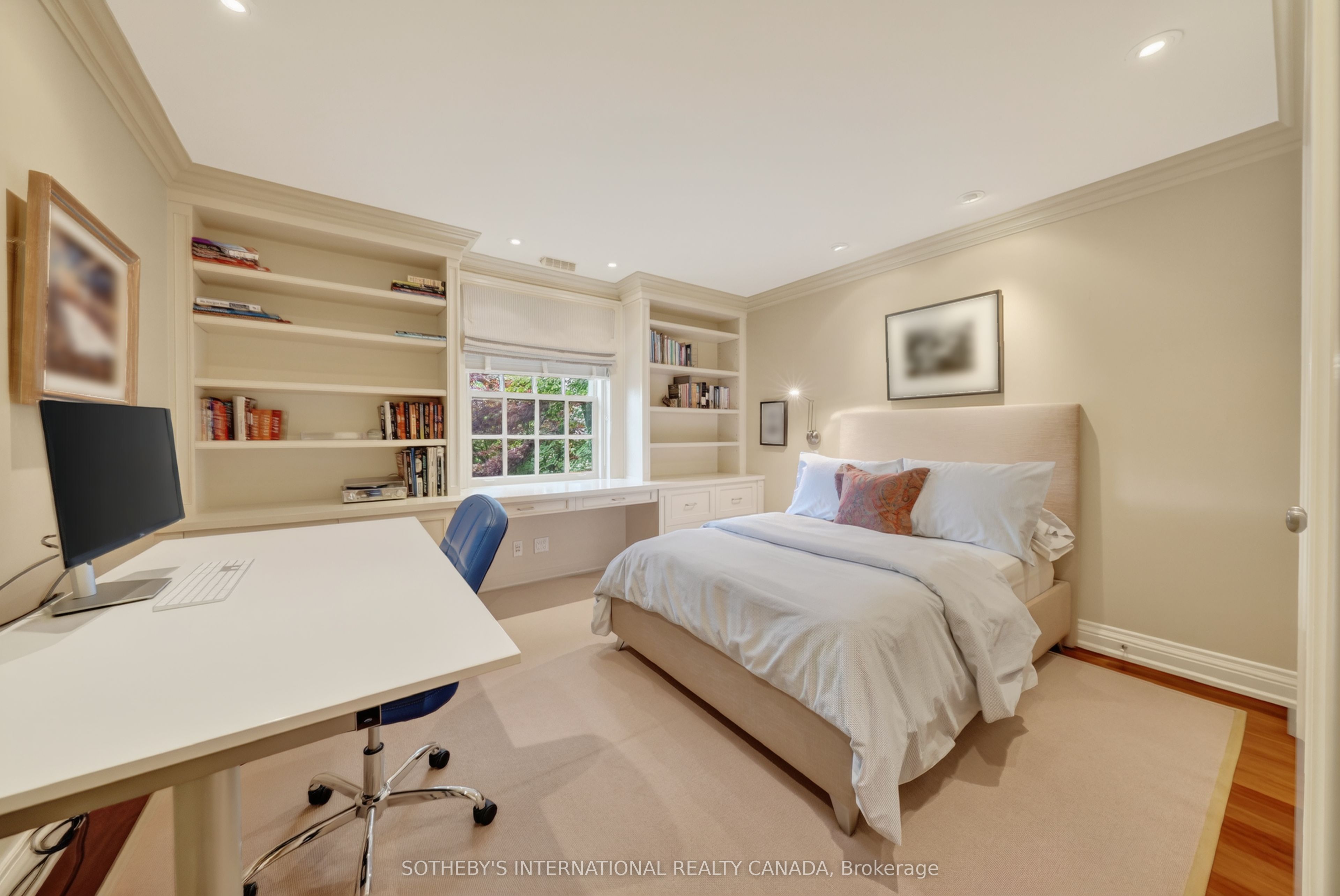 15 Alexandra Wood Property Photo 43