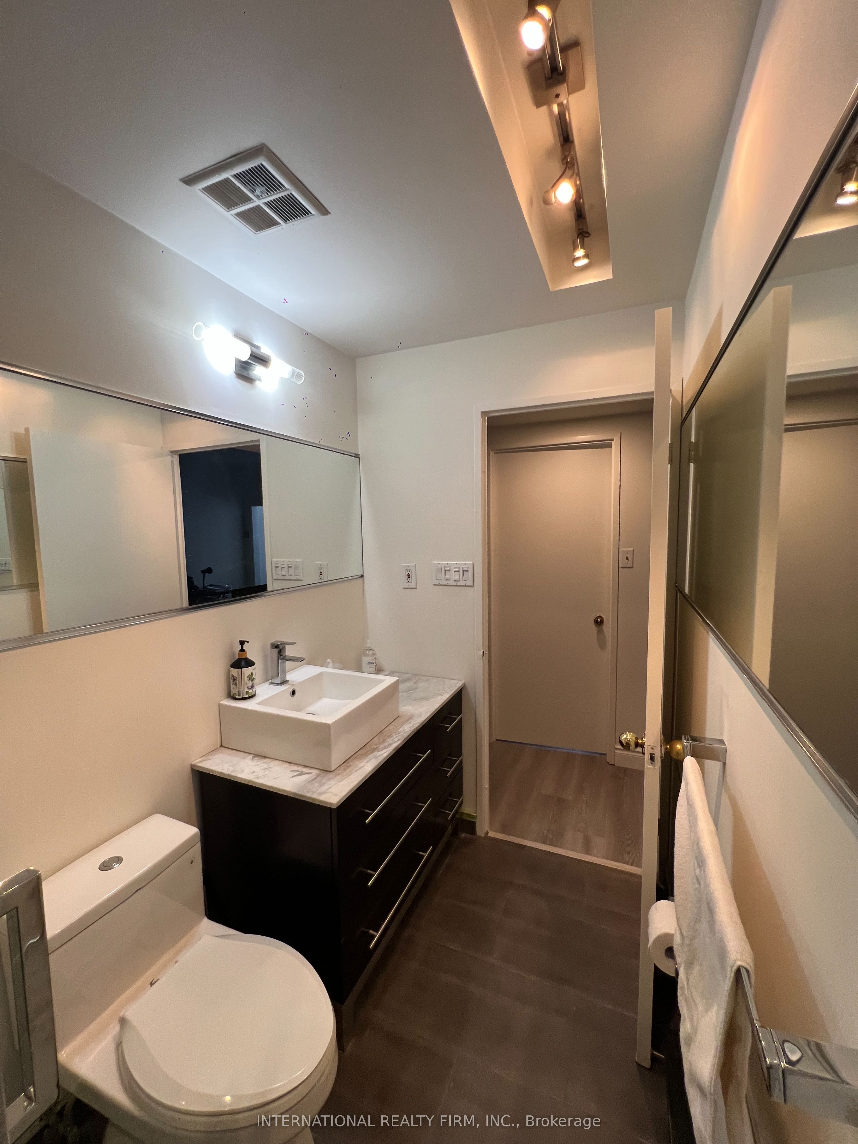 65 Scadding Avenue Ph5 Property Photo 10