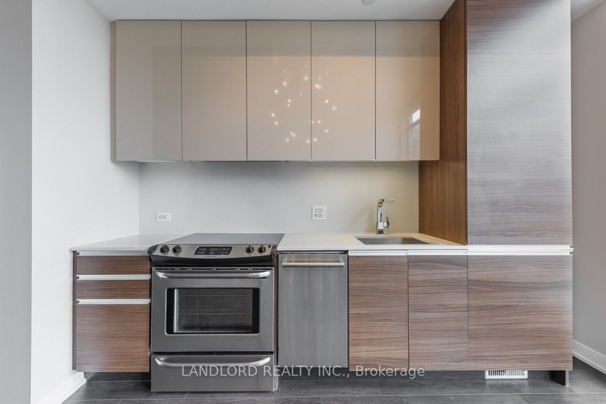8 Gladstone Avenue 607 Property Photo 2