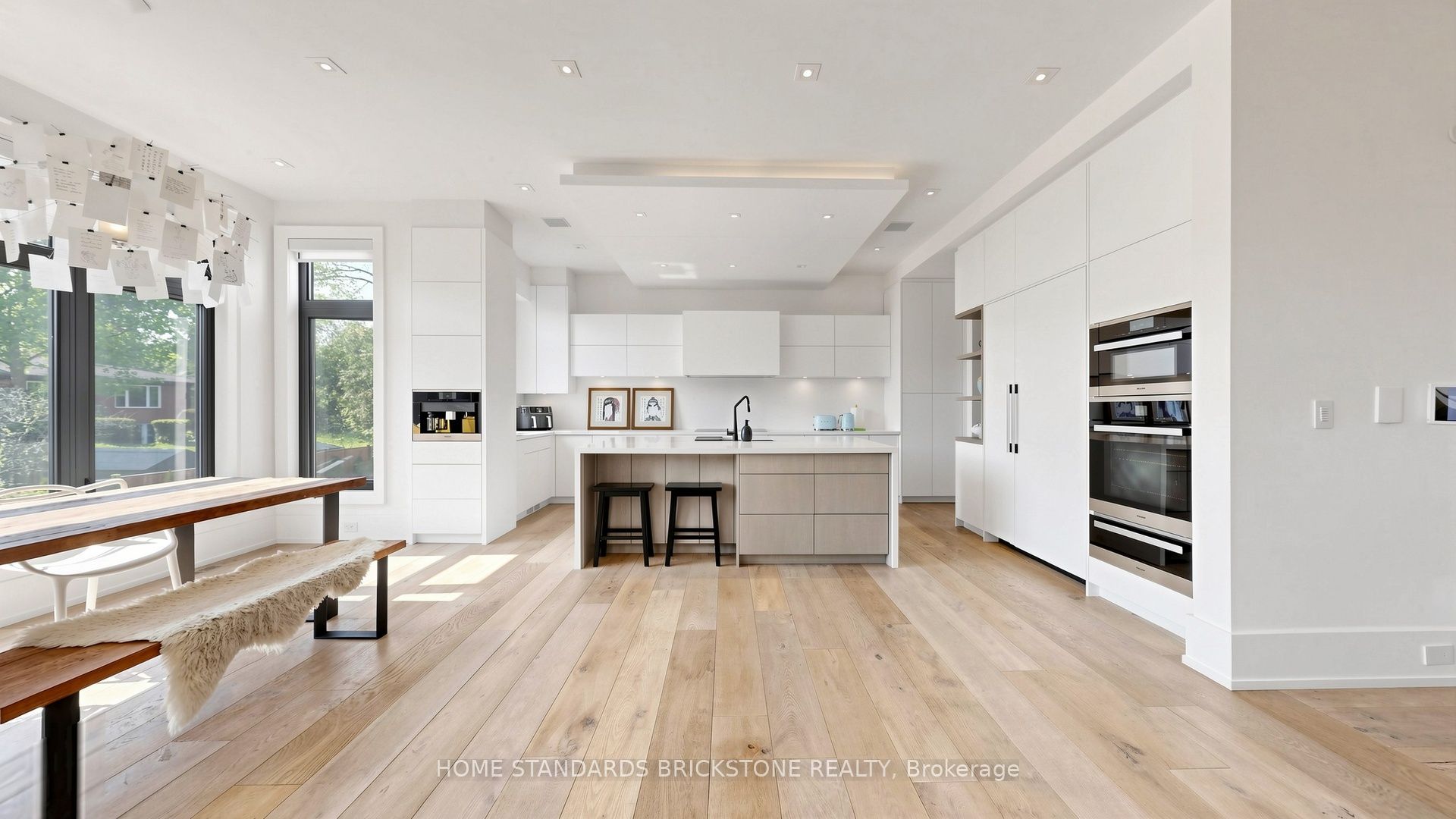 10 Alonzo Road Property Photo 8