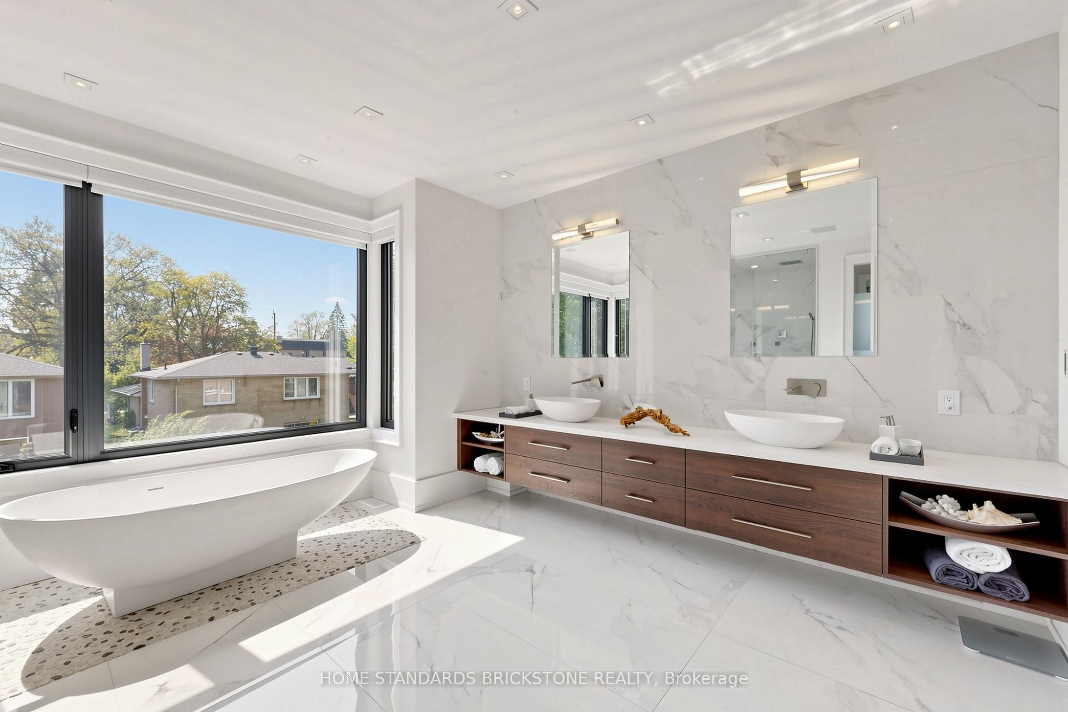 10 Alonzo Road Property Photo 22