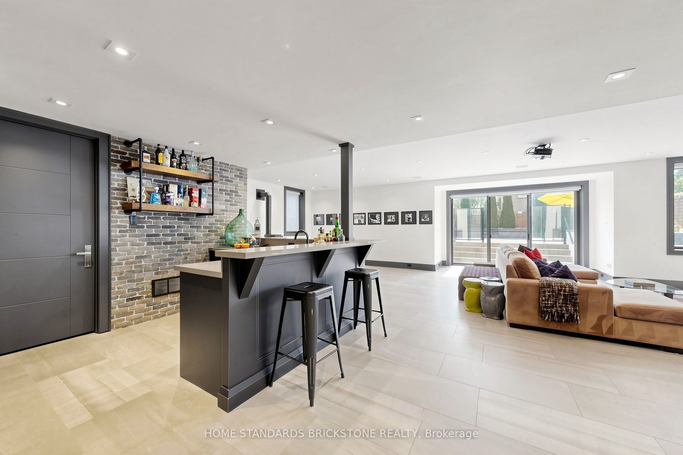 10 Alonzo Road Property Photo 33