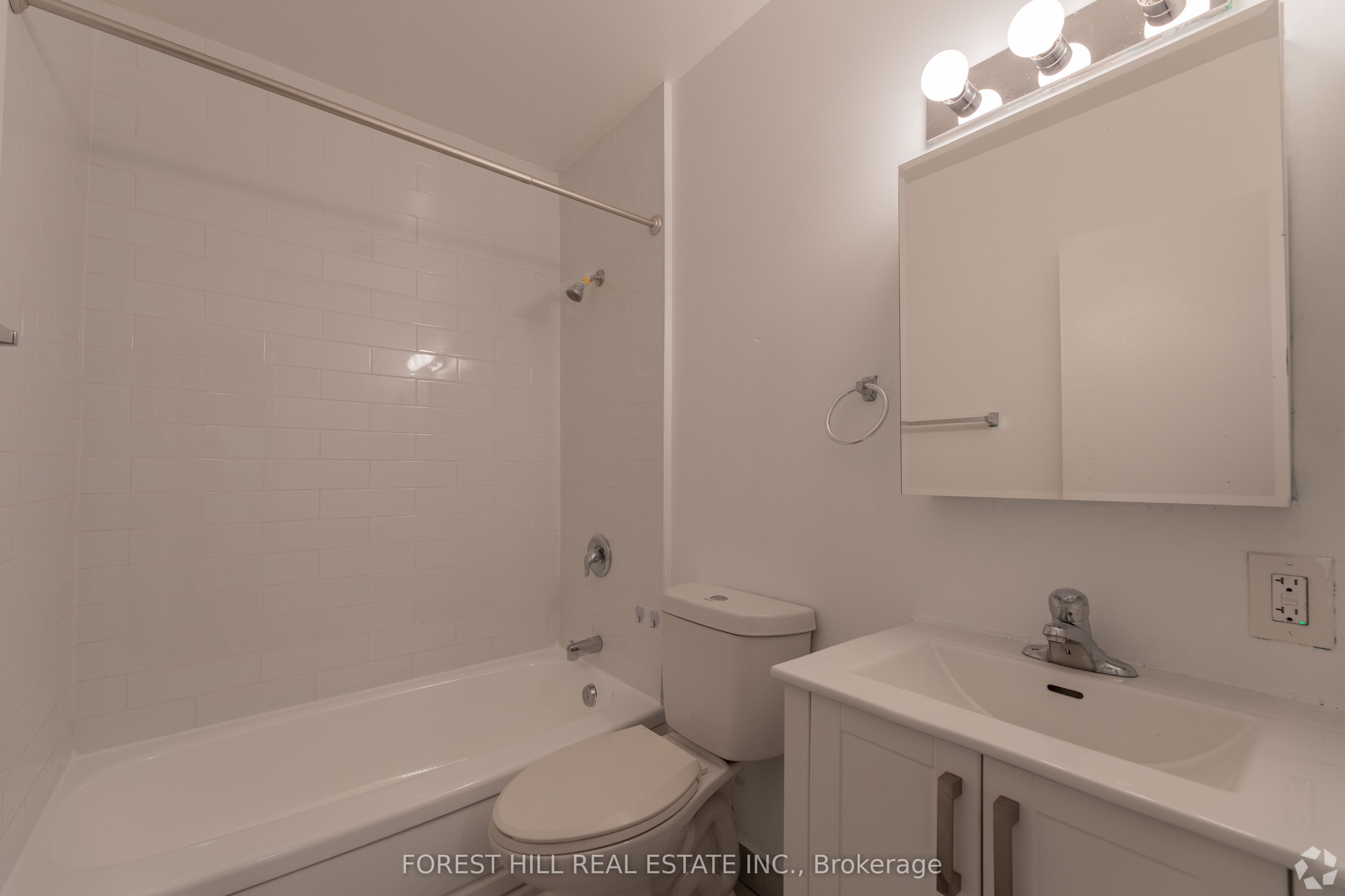 32 Clayland Drive 406 Property Photo 15