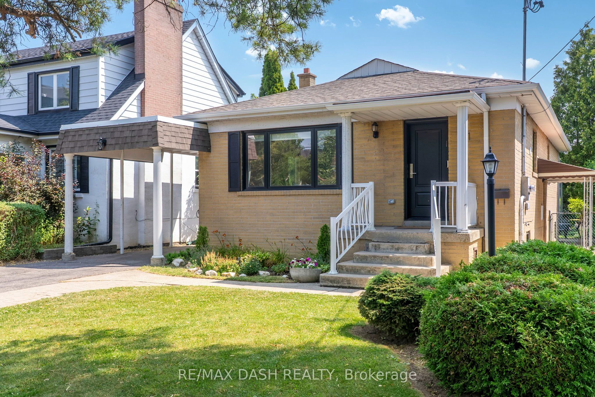 111 Gorman Park Road Property Photo 1