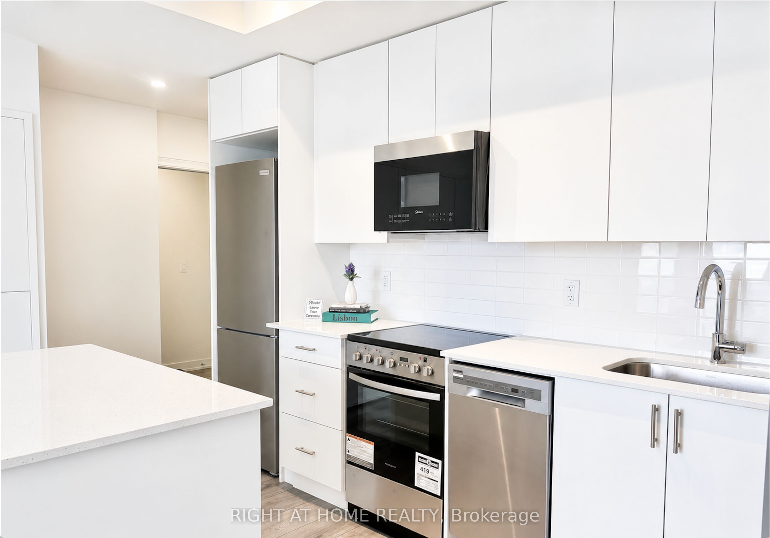 15 Ellerslie Avenue 2405 Property Photo 1