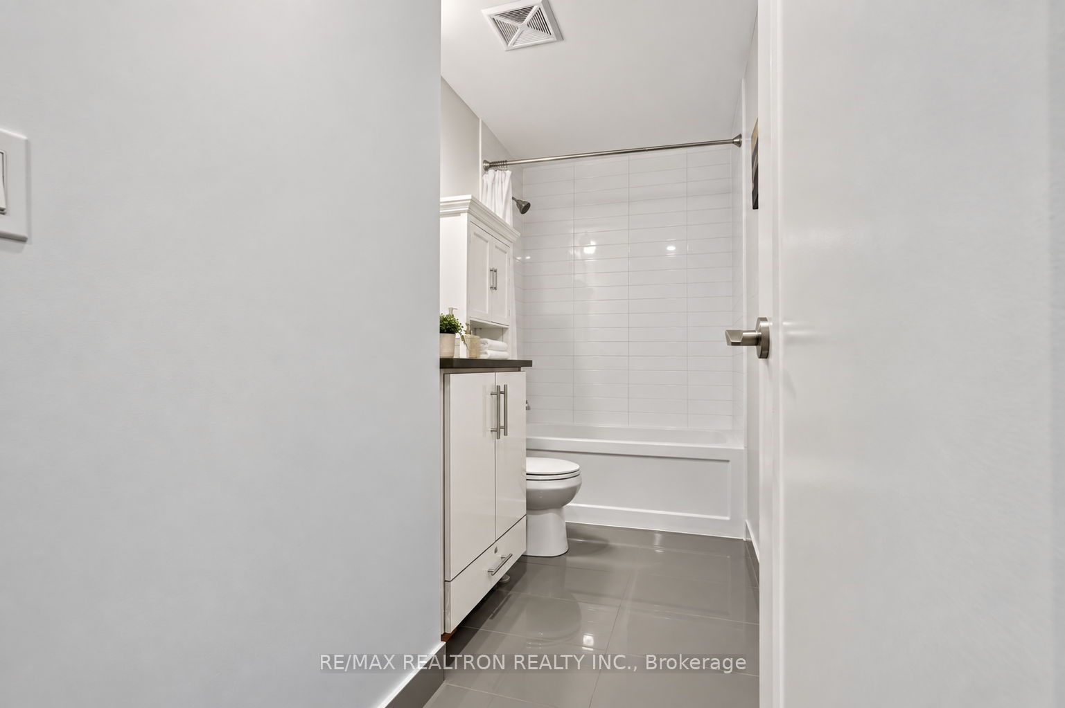 825 Church Street 912 Property Photo 8
