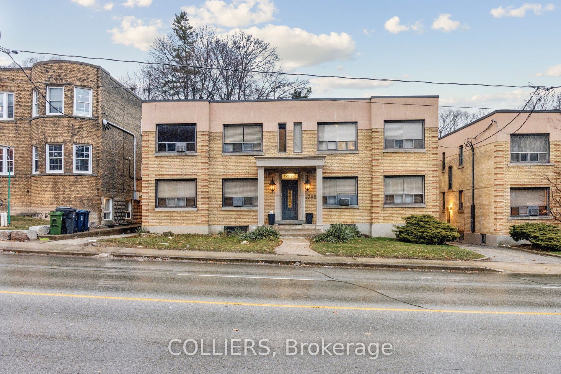 1703/1705 Bathurst Street Property Photo 2