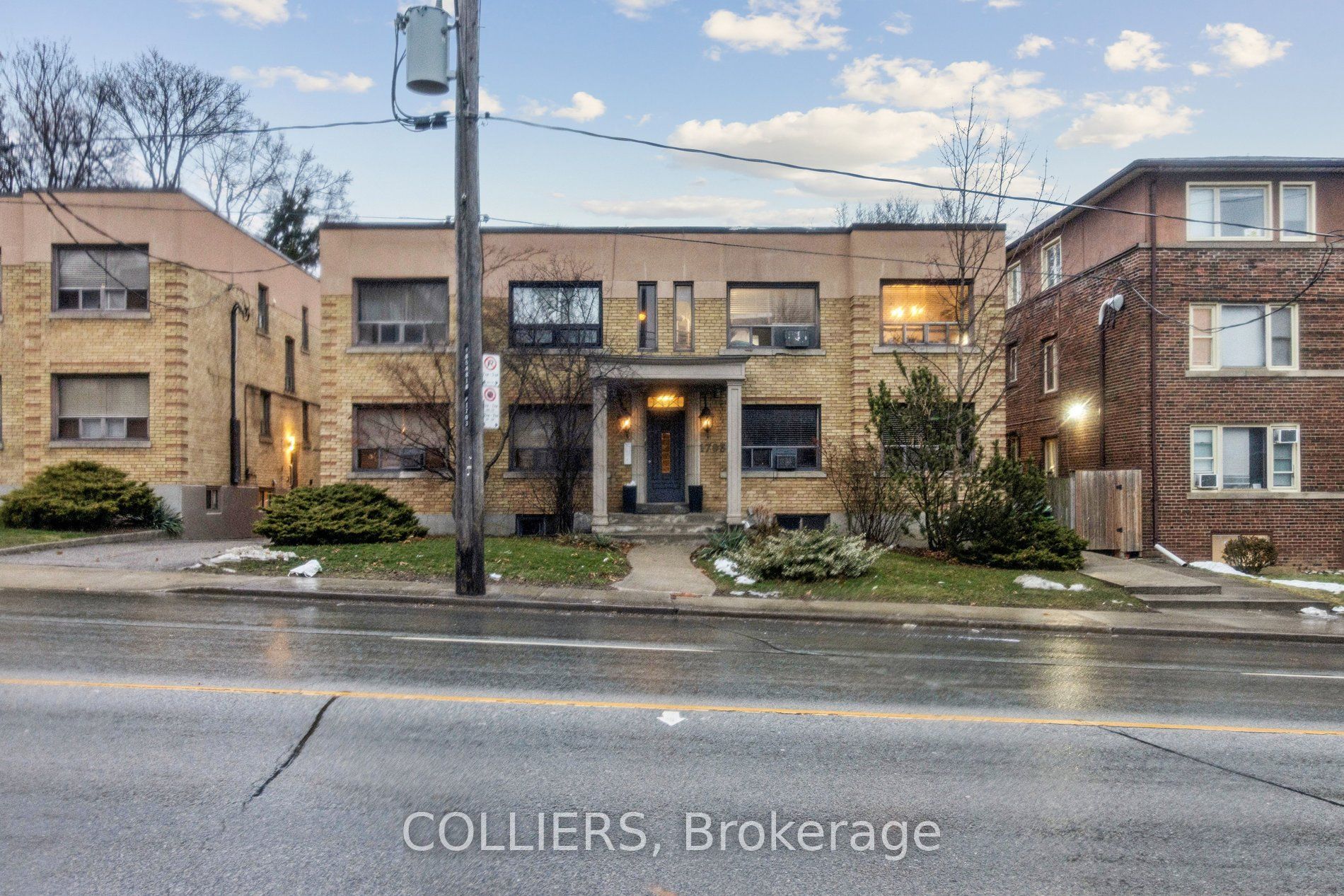 1703/1705 Bathurst Street Property Photo 11