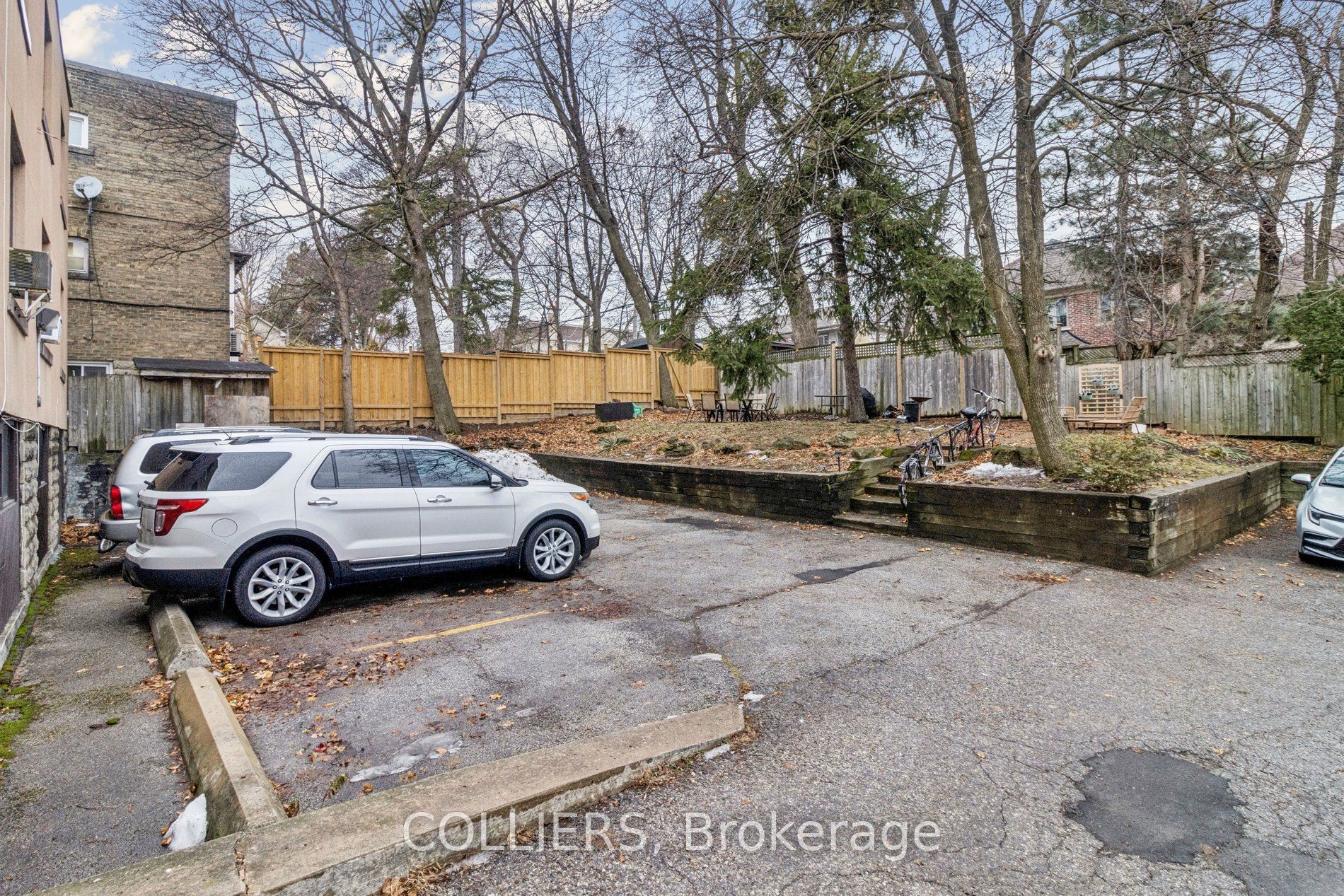 1703/1705 Bathurst Street Property Photo 18