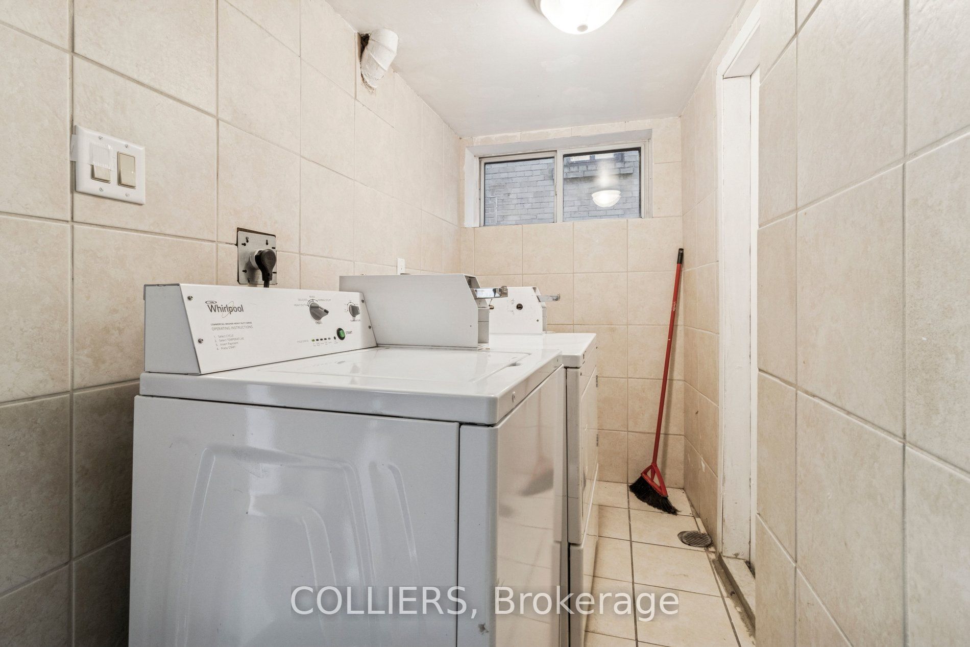 1703/1705 Bathurst Street Property Photo 22