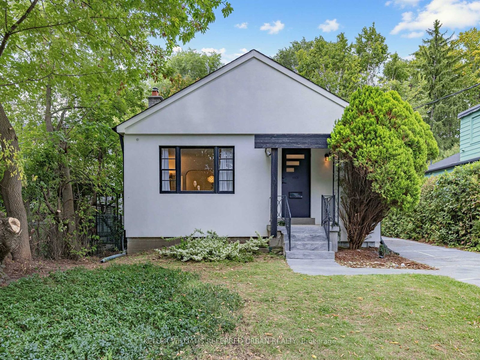 246 Burnett Avenue Property Photo 1