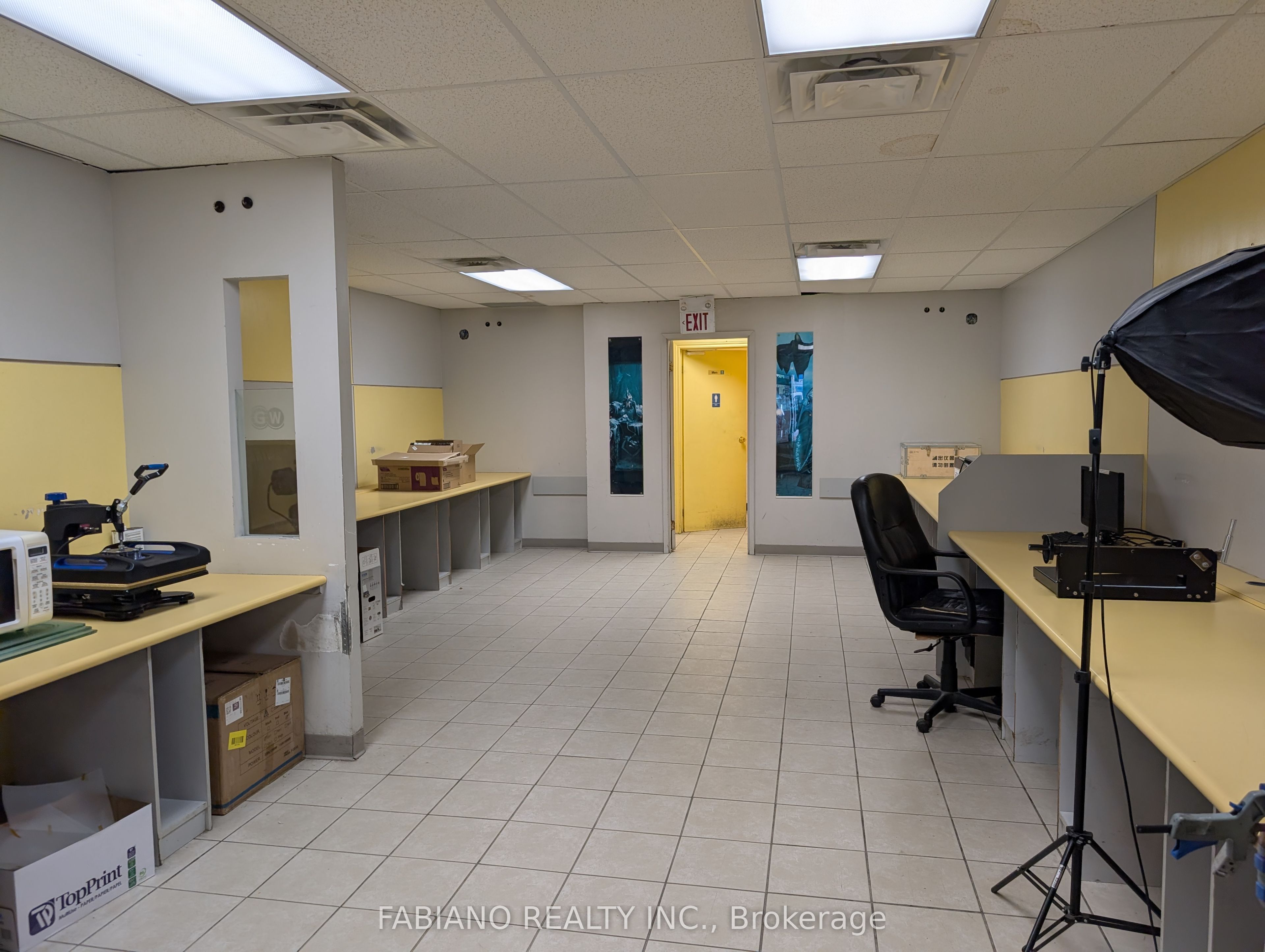 944 St Clair Avenue W Property Photo 13