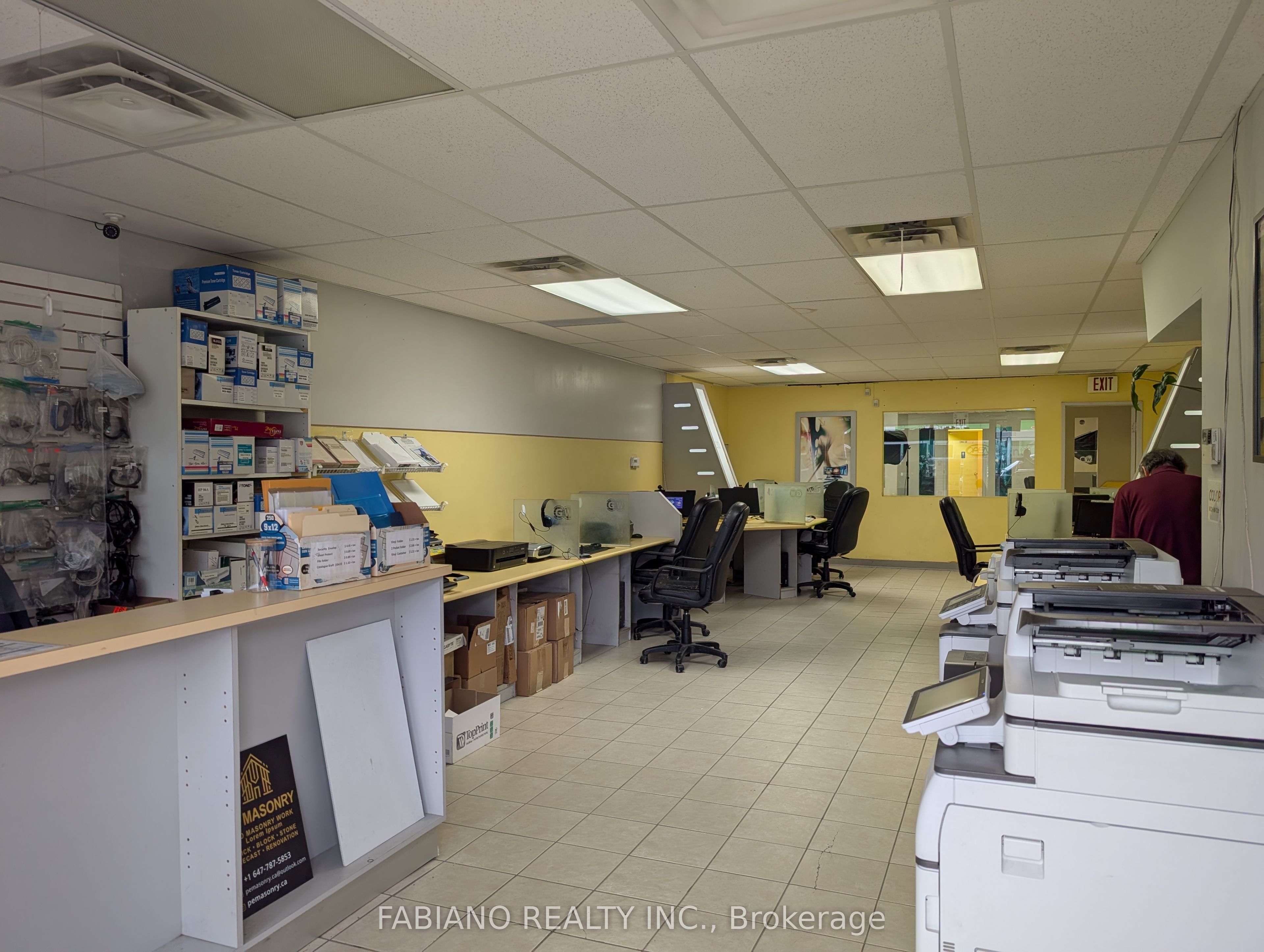 944 St Clair Avenue W Property Photo 14